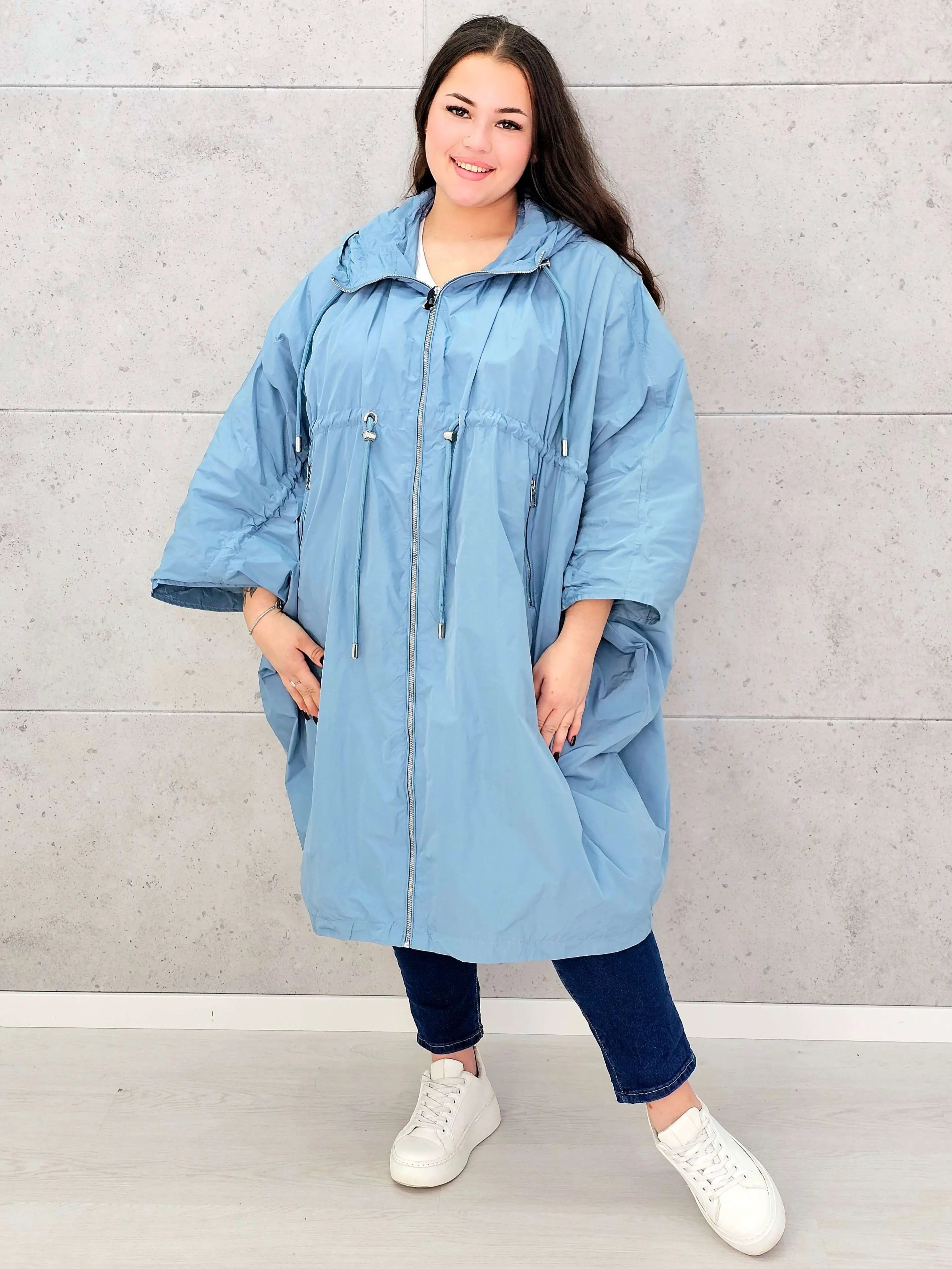 Parka oversize – lekkość, styl i swoboda w modzie plus size Stylowa XL
