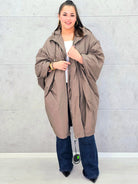 Parka oversize – lekkość, styl i swoboda w modzie plus size Stylowa XL