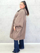 Parka oversize – lekkość, styl i swoboda w modzie plus size Stylowa XL