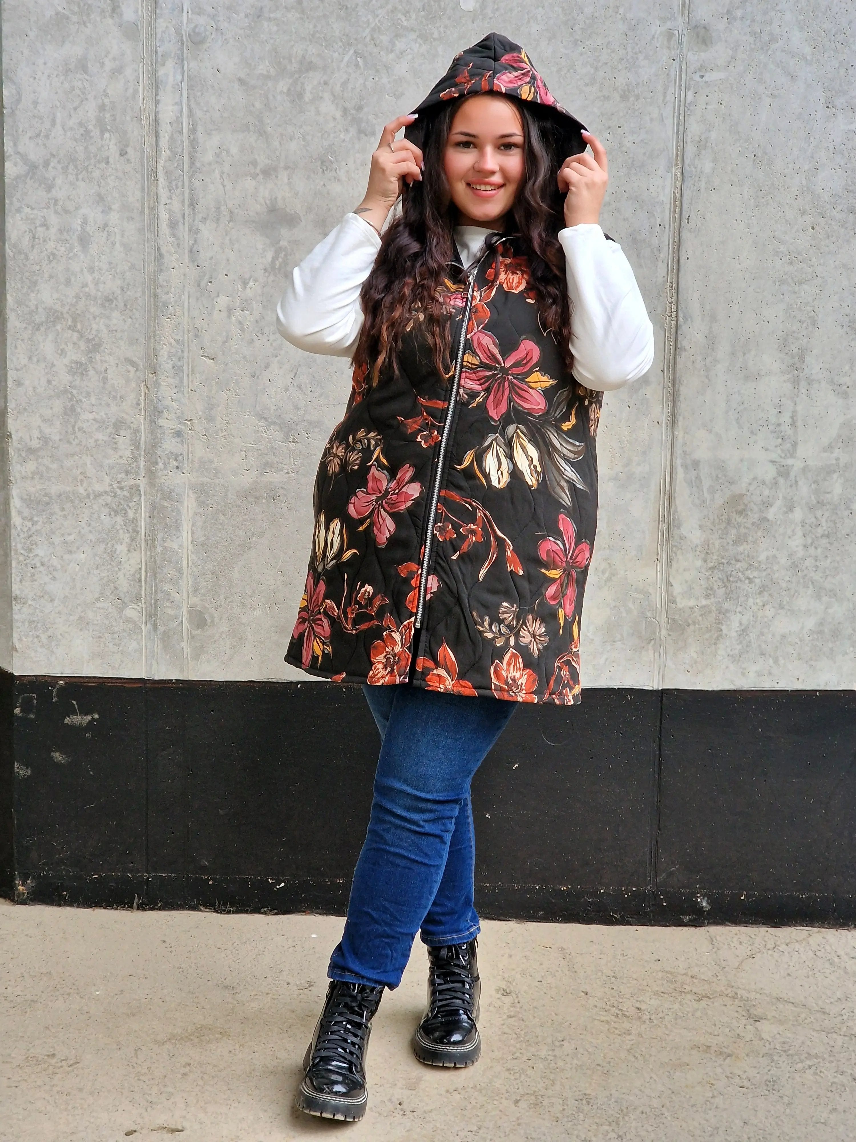 Pikowana kamizelka w kwiaty Stylowa XL