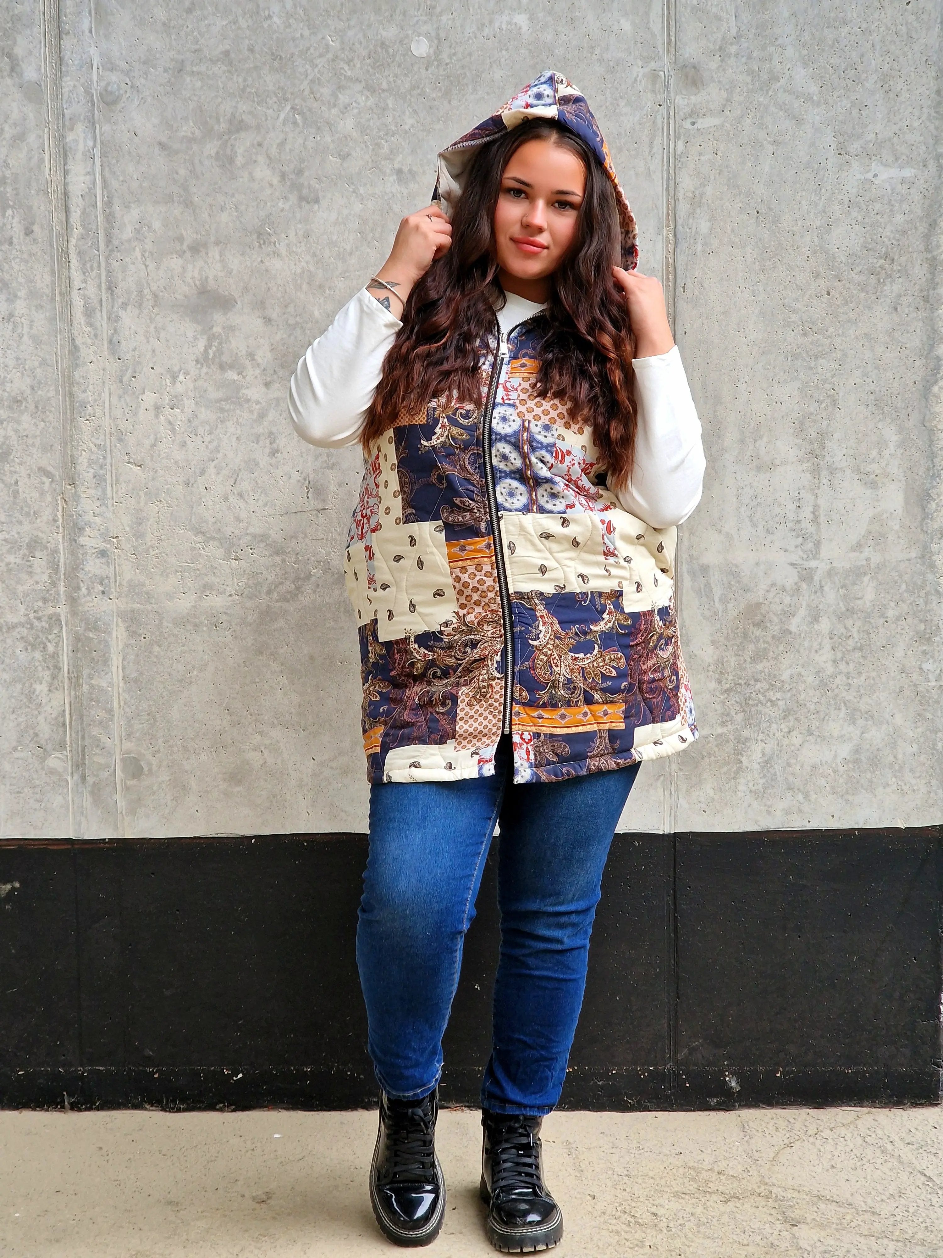 Pikowana kamizelka w kwiaty Stylowa XL