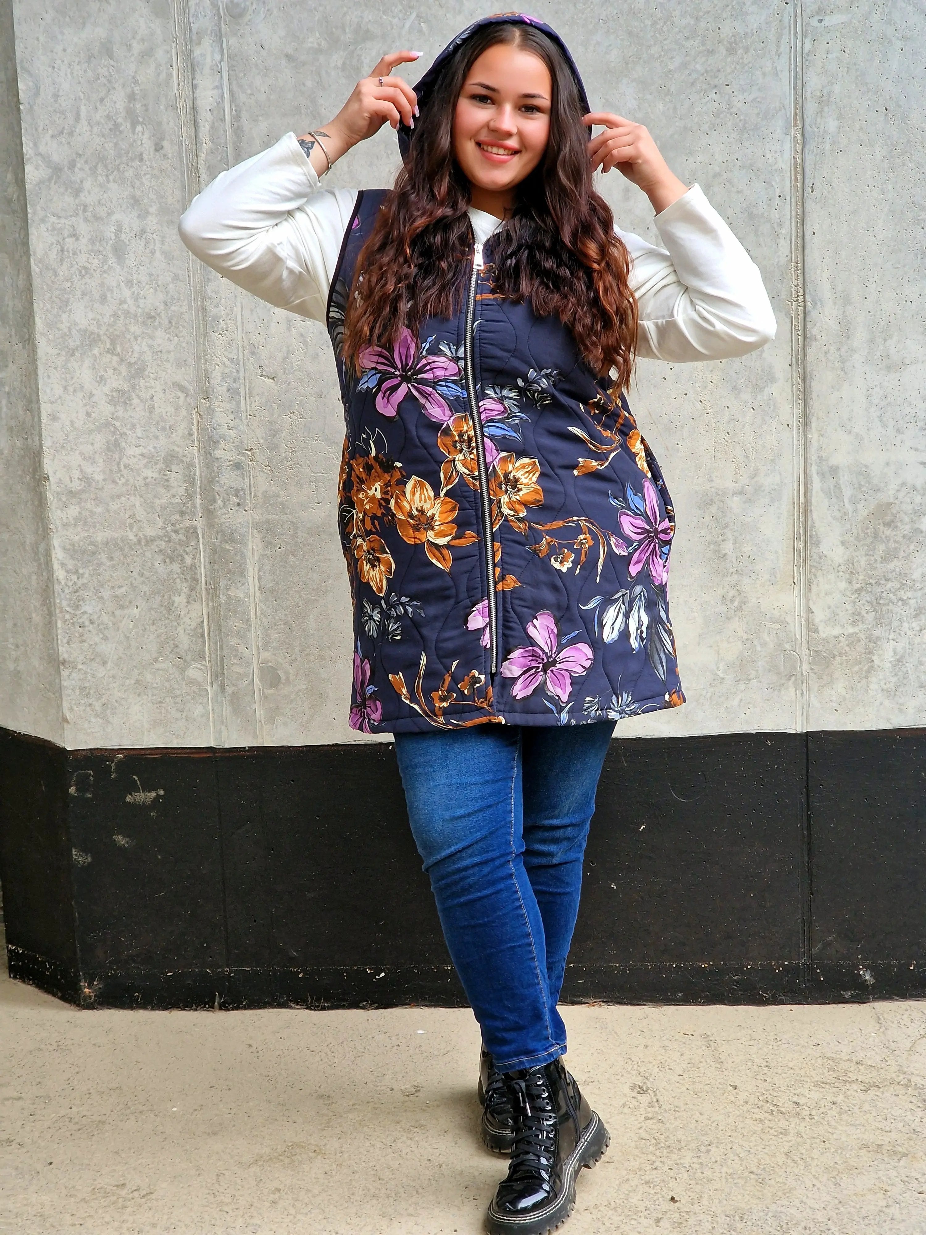 Pikowana kamizelka w kwiaty Stylowa XL