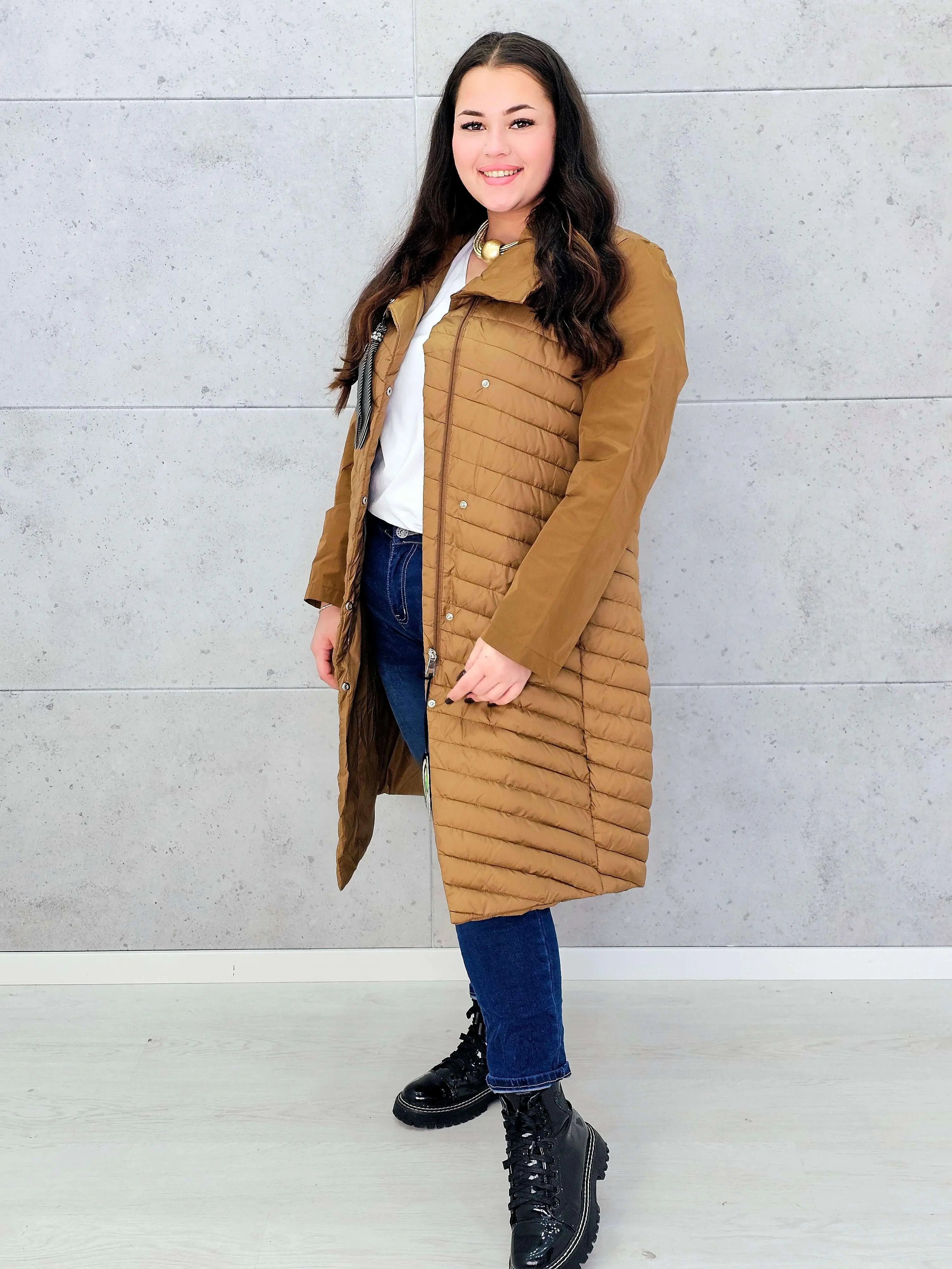 Pikowana kurtka damska – lekka, ciepła i elegancka propozycja plus size Stylowa XL