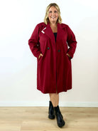 Płaszcz damski plus size dwurzędowy – elegancki długi fason w kilku kolorach Stylowa XL