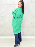 Płaszcz plus size o klasycznym kroju – elegancki model XXL dla kobiet Stylowa XL