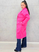 Płaszcz plus size o klasycznym kroju – elegancki model XXL dla kobiet Stylowa XL