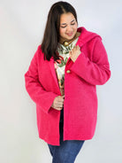 Płaszcz plus size z kapturem – ciepło, styl i kobiecość w jednym! Stylowa XL