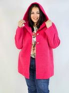 Płaszcz plus size z kapturem – ciepło, styl i kobiecość w jednym! Stylowa XL