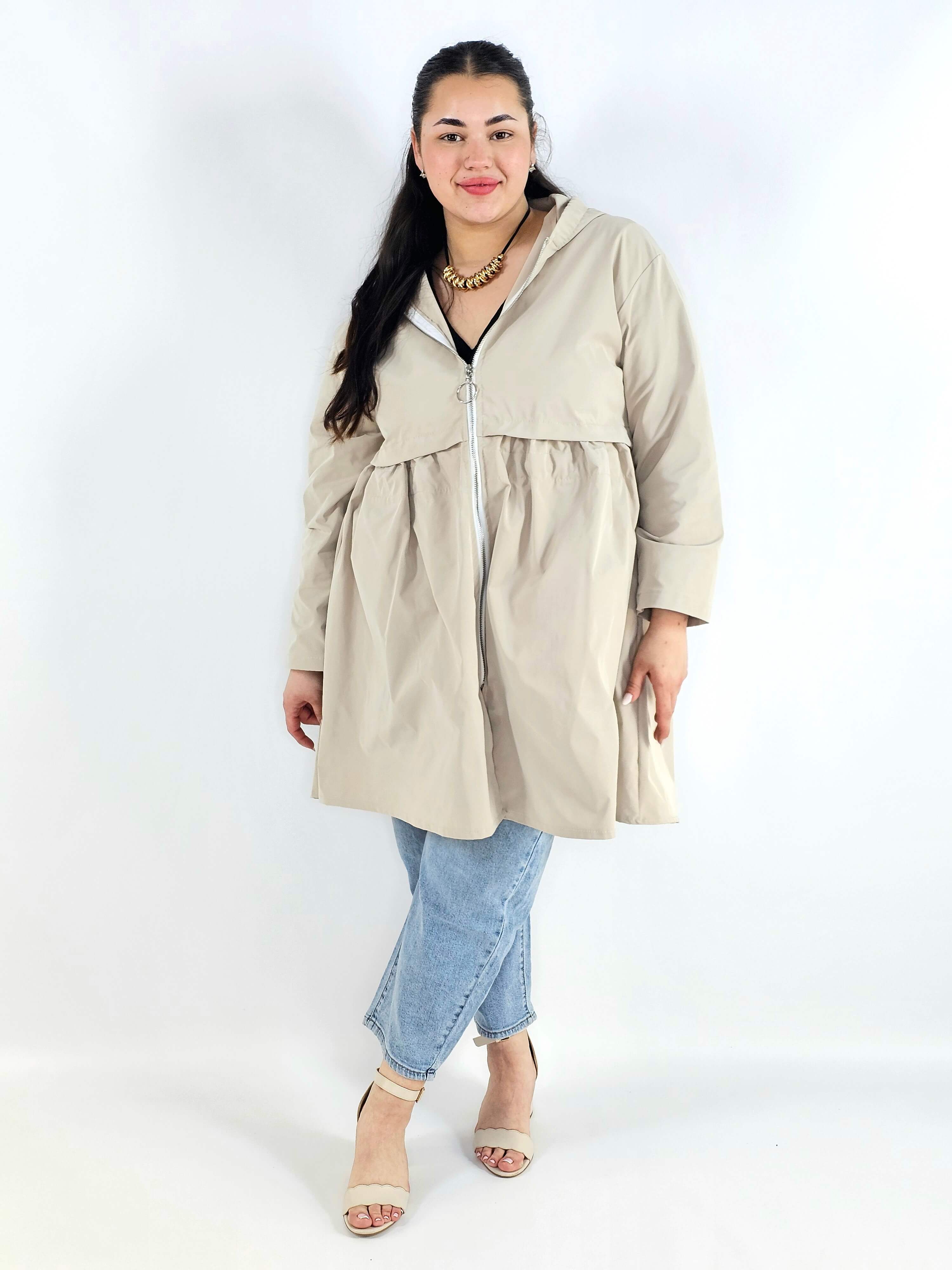 Płaszcz plus size z kapturem – lekkość, która otula sylwetkę Stylowa XL