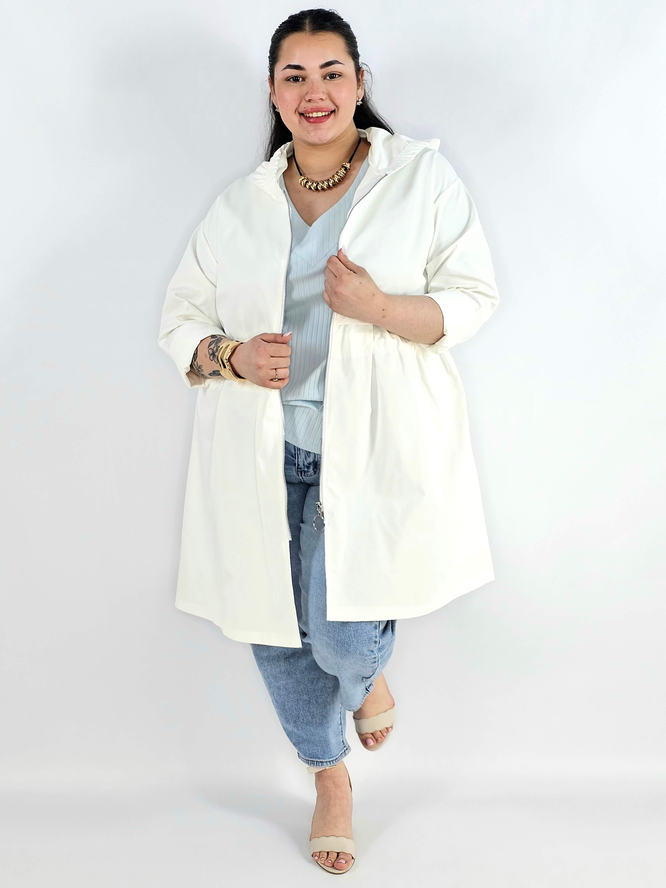 Płaszcz plus size z kapturem – lekkość, która otula sylwetkę Stylowa XL