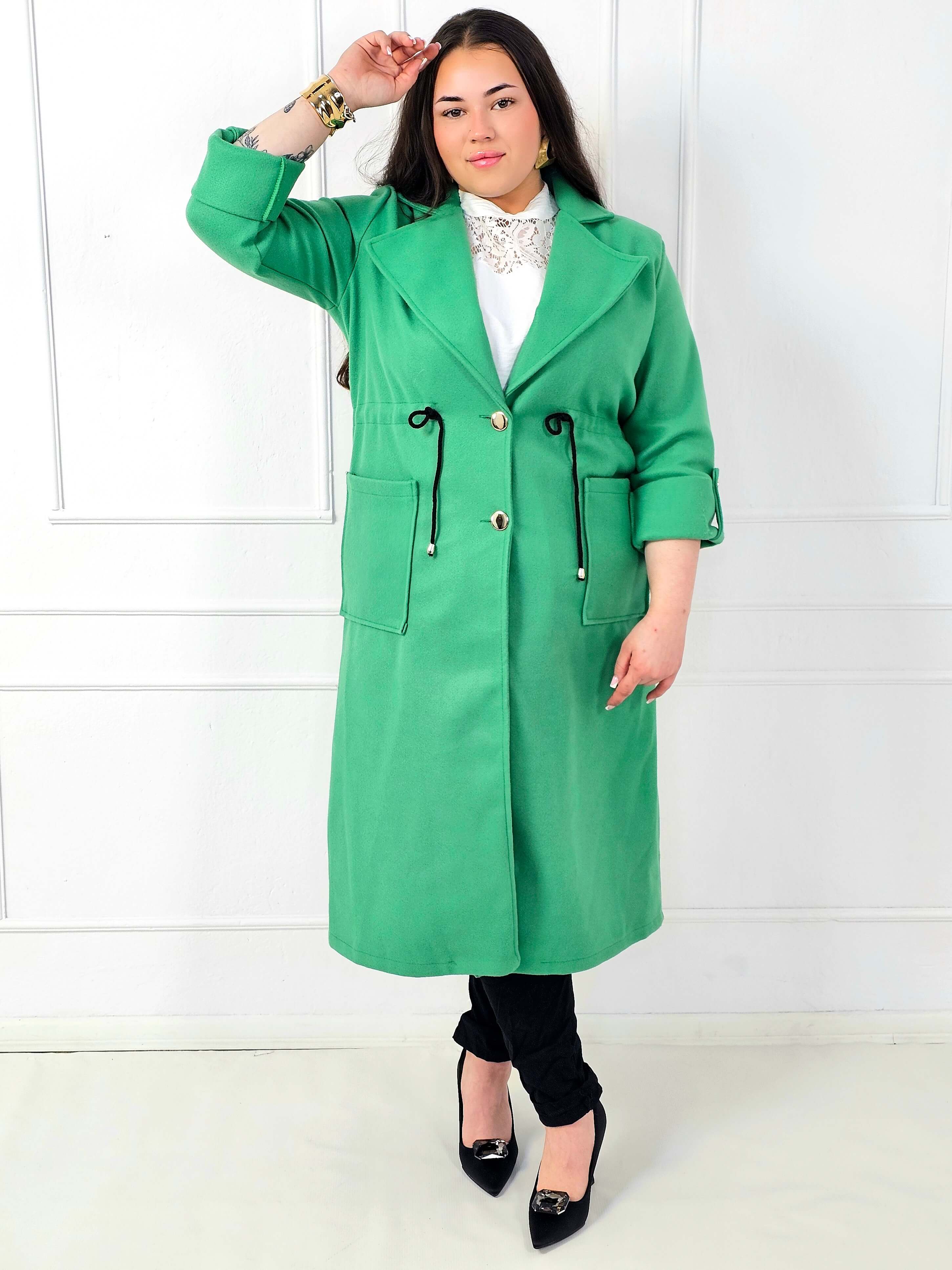 Płaszcz plus size z kieszeniami i regulacją w talii Stylowa XL