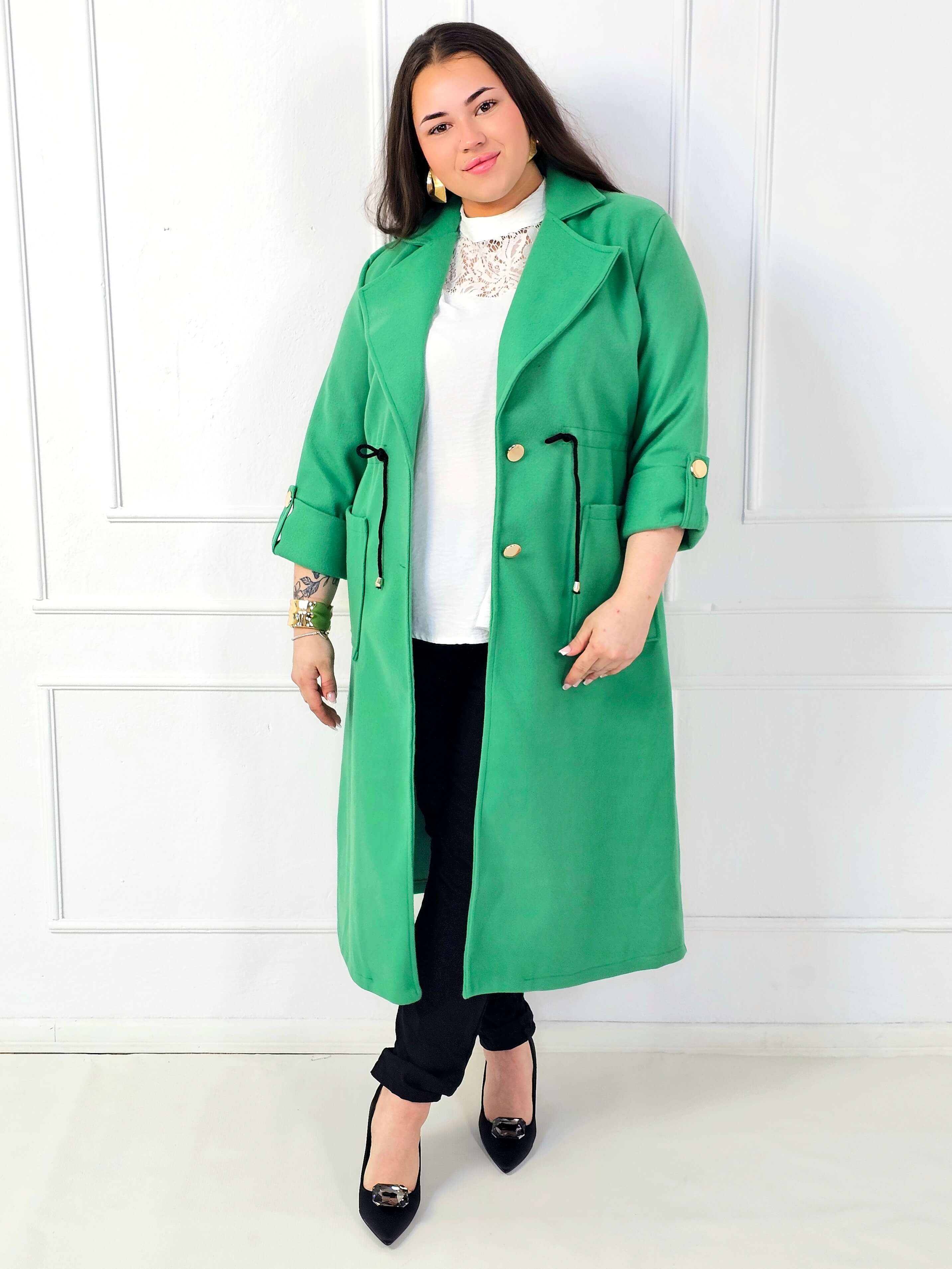 Płaszcz plus size z kieszeniami i regulacją w talii Stylowa XL