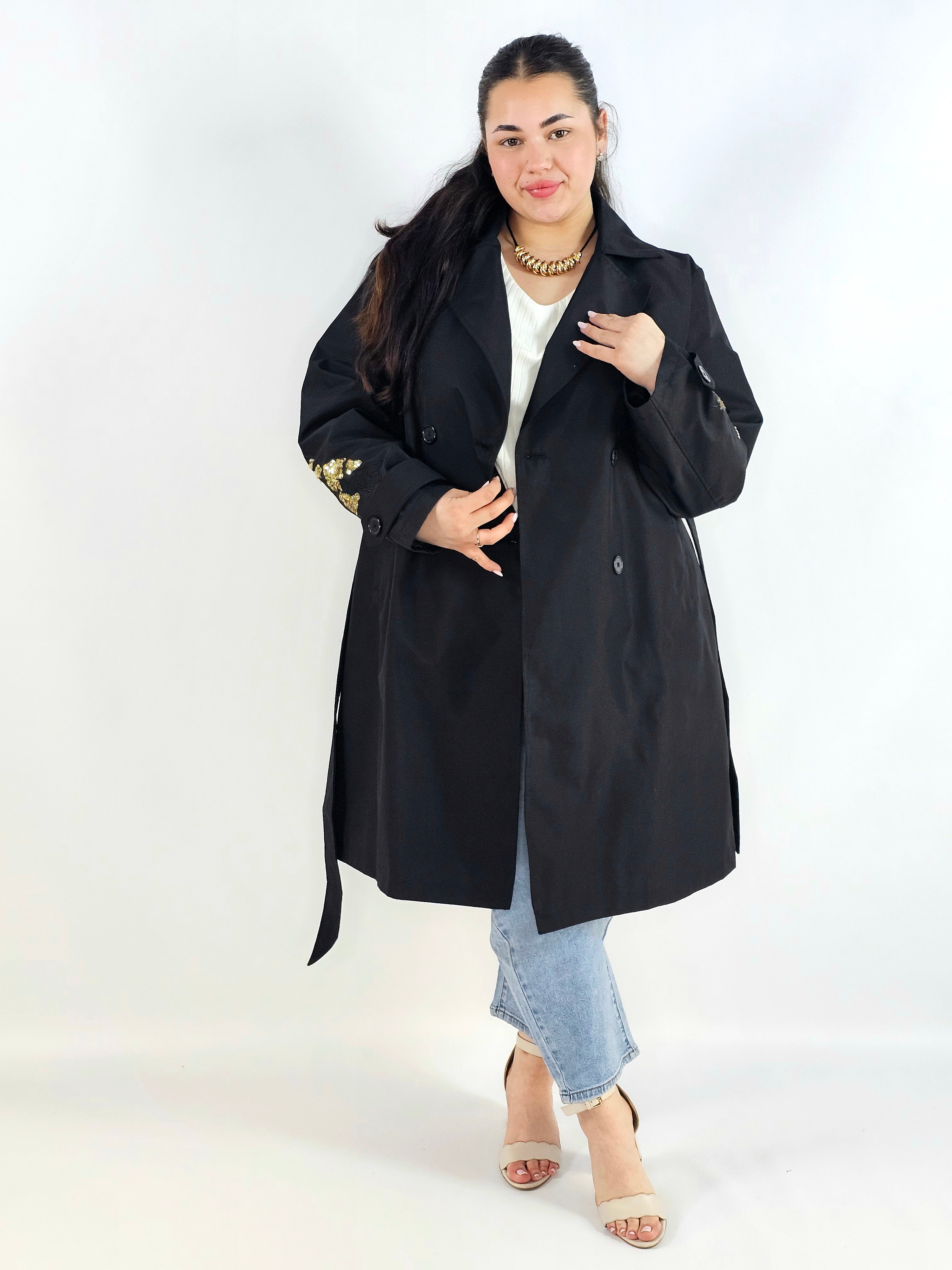 Płaszcz plus size z paskiem – elegancki płaszcz XXL z haftem na rękawie Stylowa XL