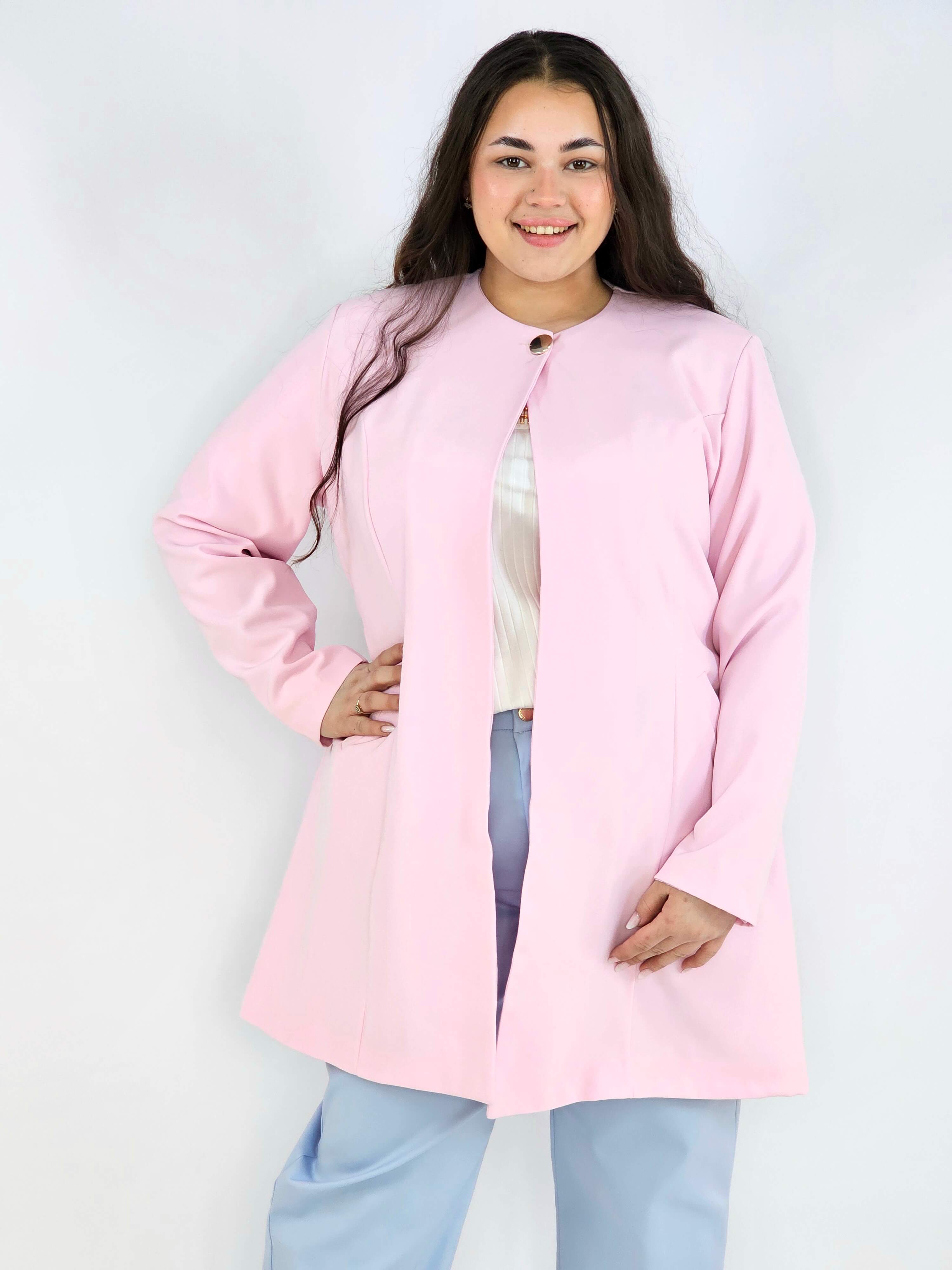 Przedłużana Marynarka Plus Size – Szyk i Komfort w Jednym | StylowaXL Stylowa XL