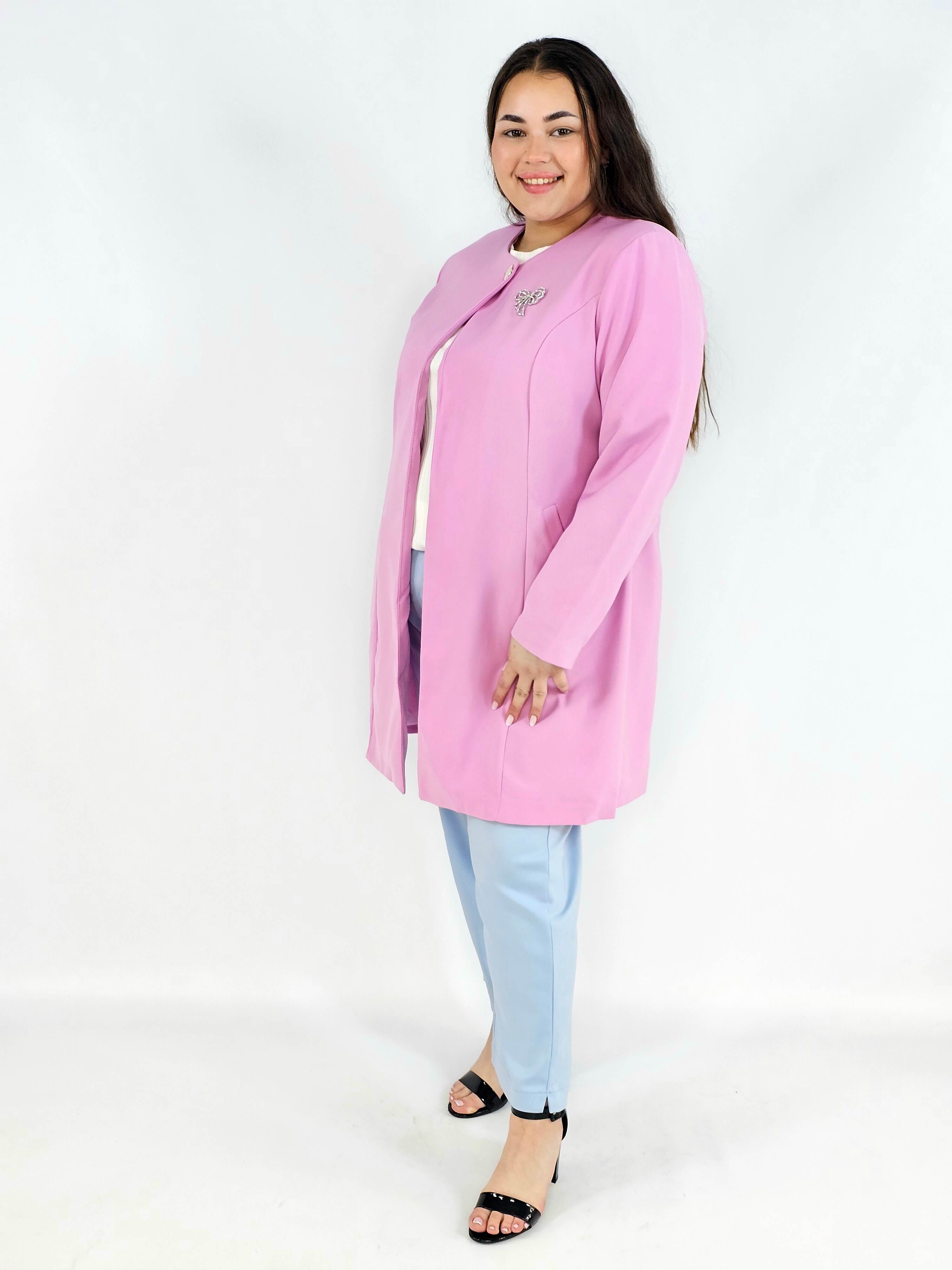 Przedłużana Marynarka Plus Size – Szyk i Komfort w Jednym | StylowaXL Stylowa XL