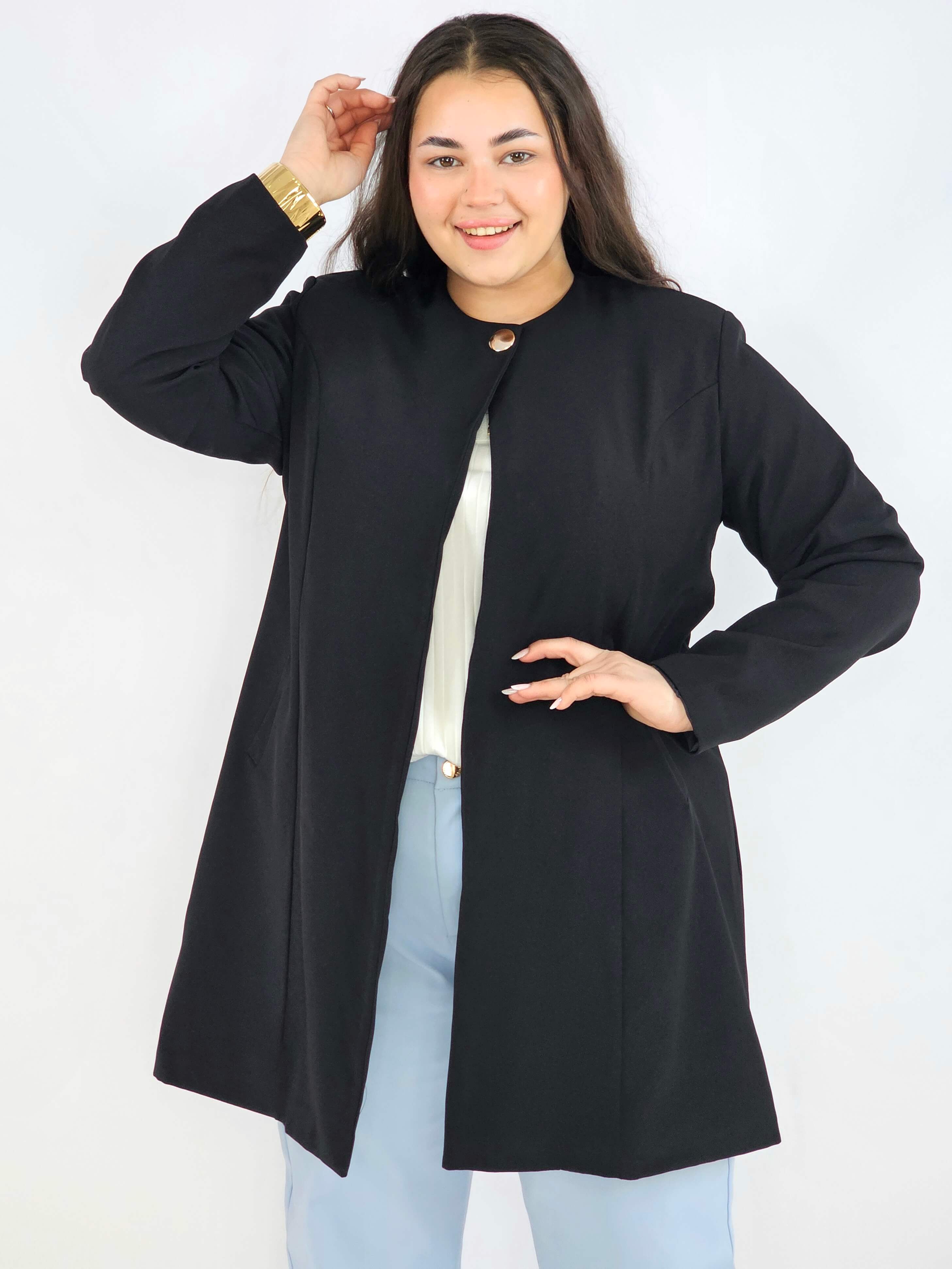 Przedłużana Marynarka Plus Size – Szyk i Komfort w Jednym | StylowaXL Stylowa XL