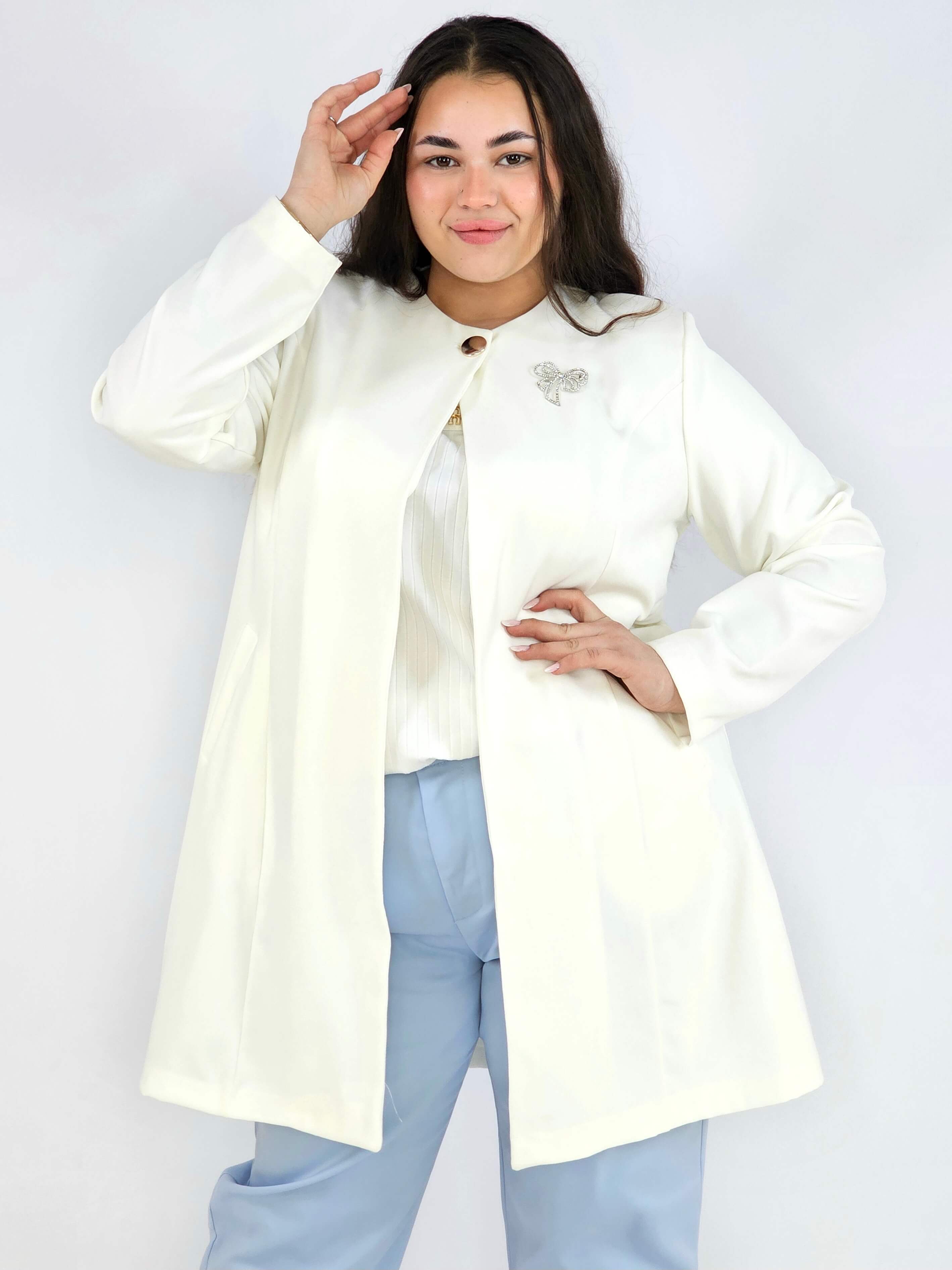 Przedłużana Marynarka Plus Size – Szyk i Komfort w Jednym | StylowaXL Stylowa XL