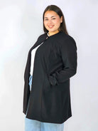 Przedłużana Marynarka Plus Size – Szyk i Komfort w Jednym | StylowaXL Stylowa XL
