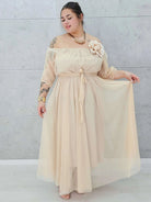 Romantyczna sukienka tiulowa z kwiatem Stylowa XL