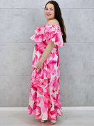 Różowa sukienka plus size  maxi hiszpanka z falbaną i kwiatowym printem Stylowa XL