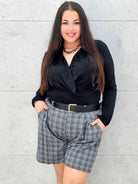 Spodenki plus size w kratę – elegancja i wygoda w modnym wydaniu Stylowa XL Stylowa XL