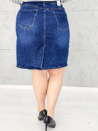 Spódnica jeansowa StylowaXL – kobiecy fason w modzie plus size Stylowa XL