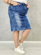 Spódnica jeansowa plus size komfortowa, elastyczna i podkreślająca sylwetkę Stylowa XL