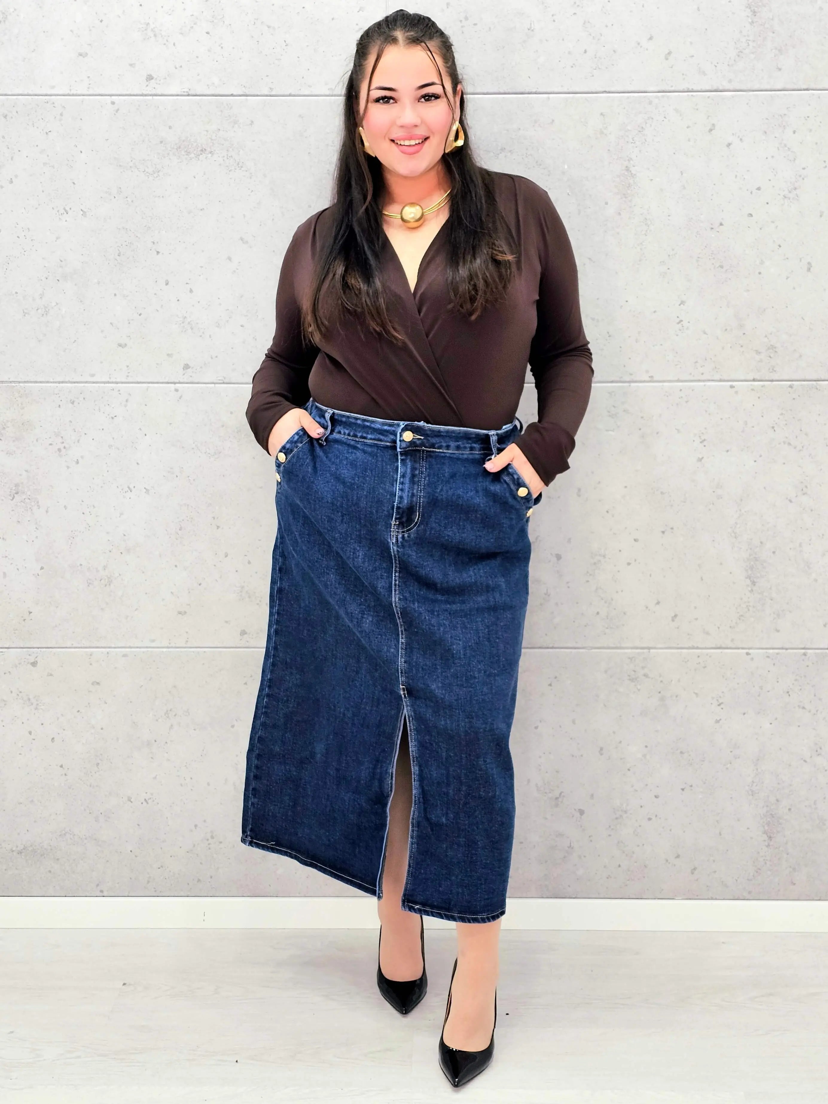 Spódnica jeansowa plus size midi z rozcięciem – idealna dla każdej sylwetki XXL Stylowa XL