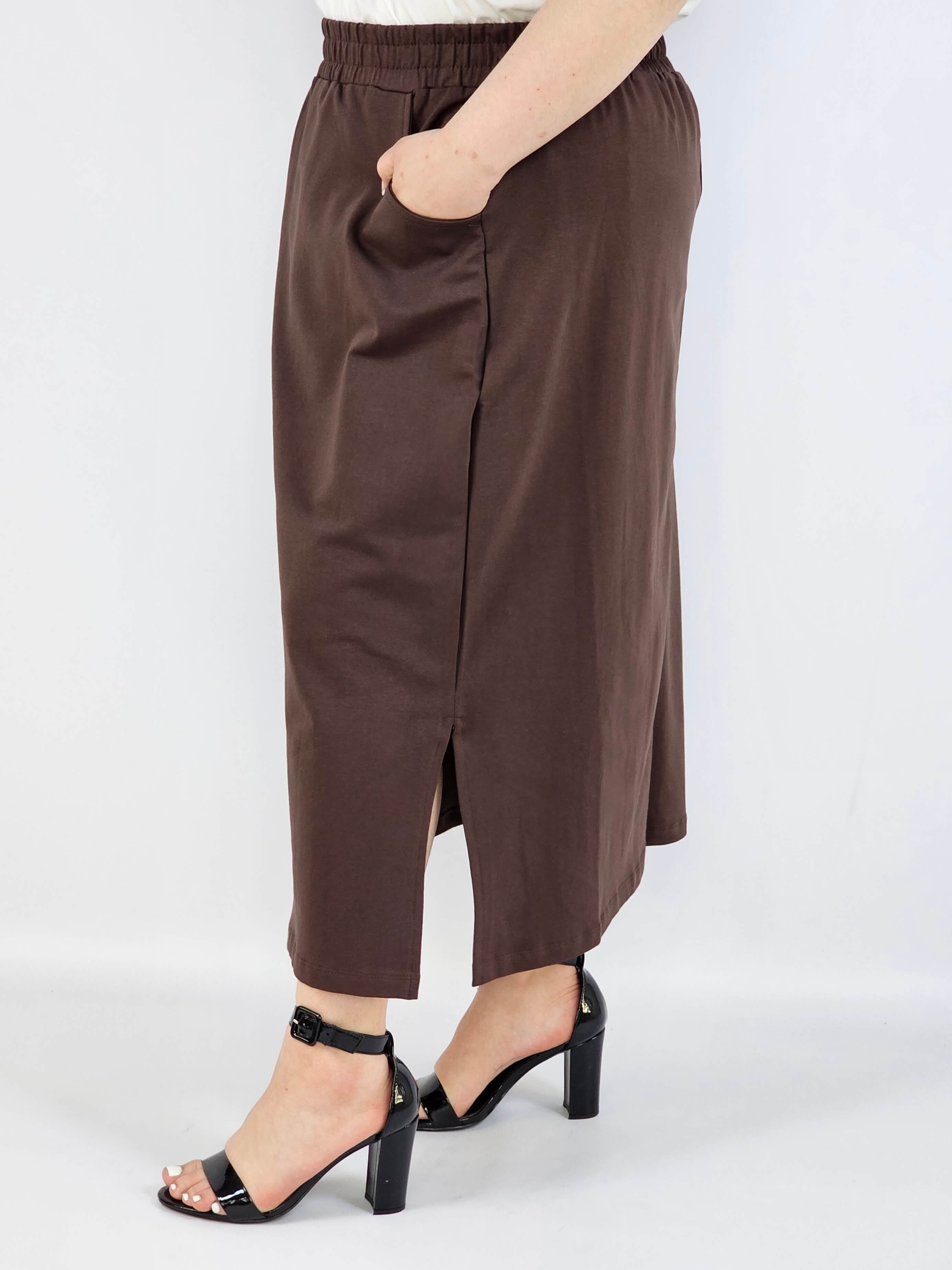 Spódnica midi plus size z kieszeniami – stylowa, wygodna i kobieca Stylowa XL
