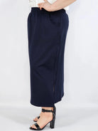 Spódnica midi plus size z kieszeniami – stylowa, wygodna i kobieca Stylowa XL