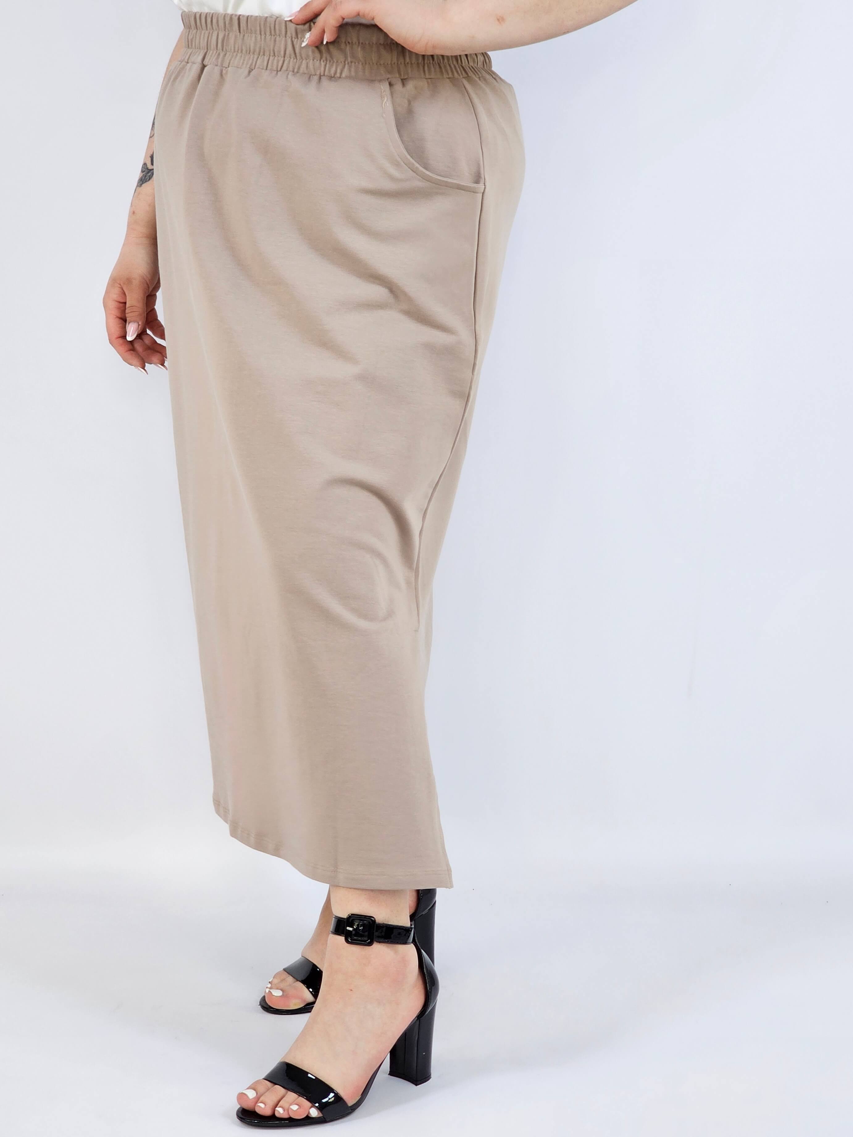 Spódnica midi plus size z kieszeniami – stylowa, wygodna i kobieca Stylowa XL