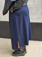 Spódnica midi plus size z kieszeniami – stylowa, wygodna i kobieca Stylowa XL