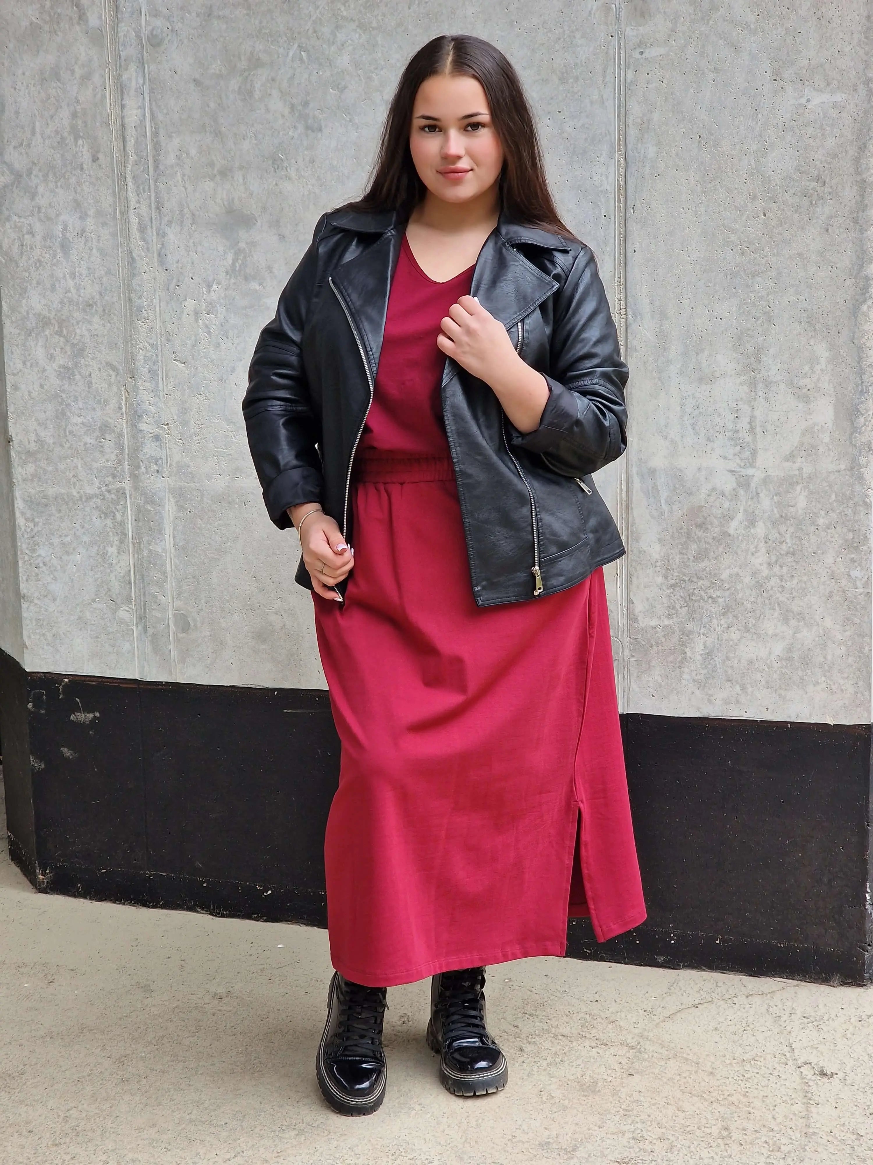 Spódnica midi plus size z kieszeniami – stylowa, wygodna i kobieca Stylowa XL