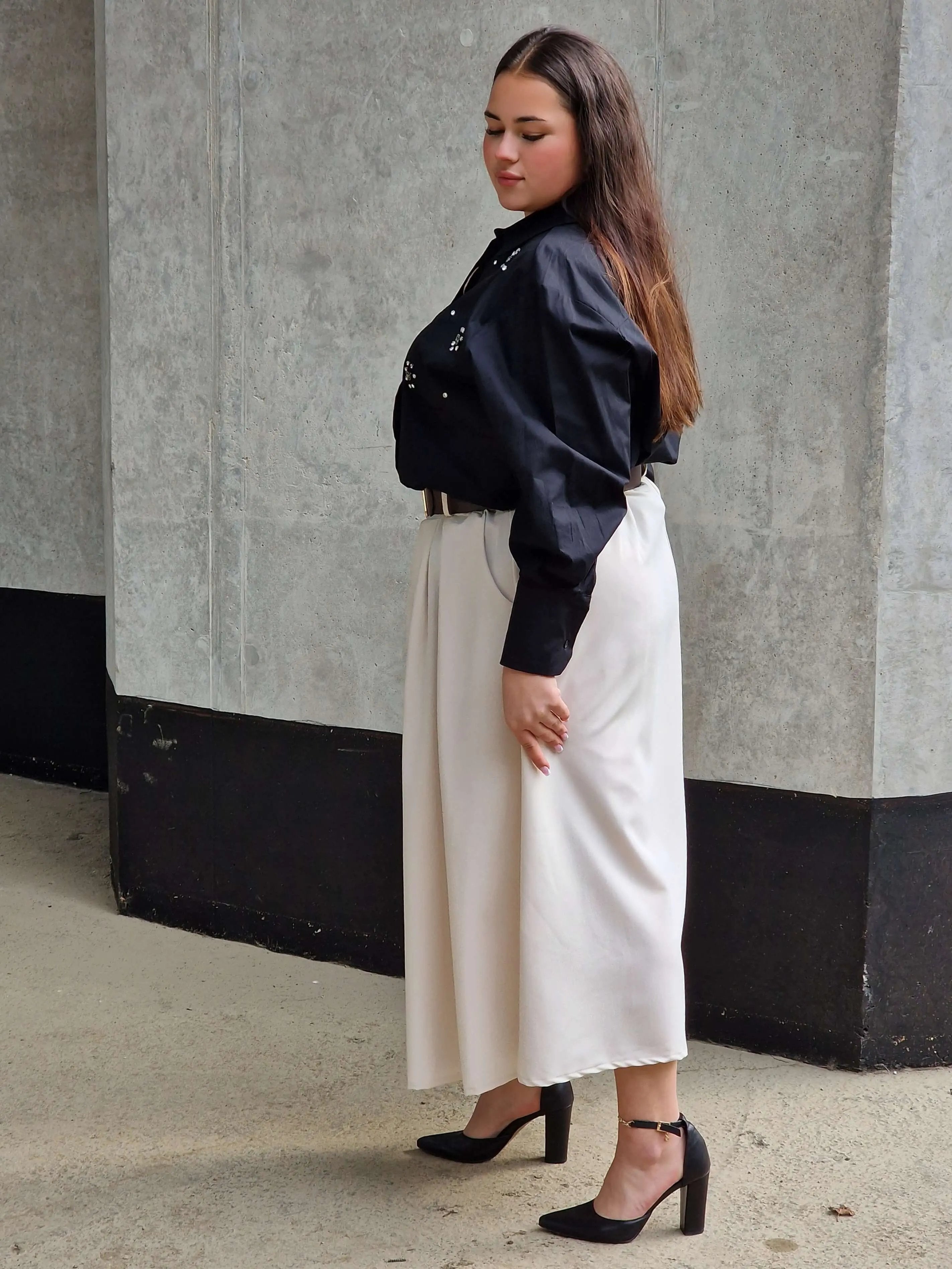 Spódnica midi z paskiem Stylowa XL