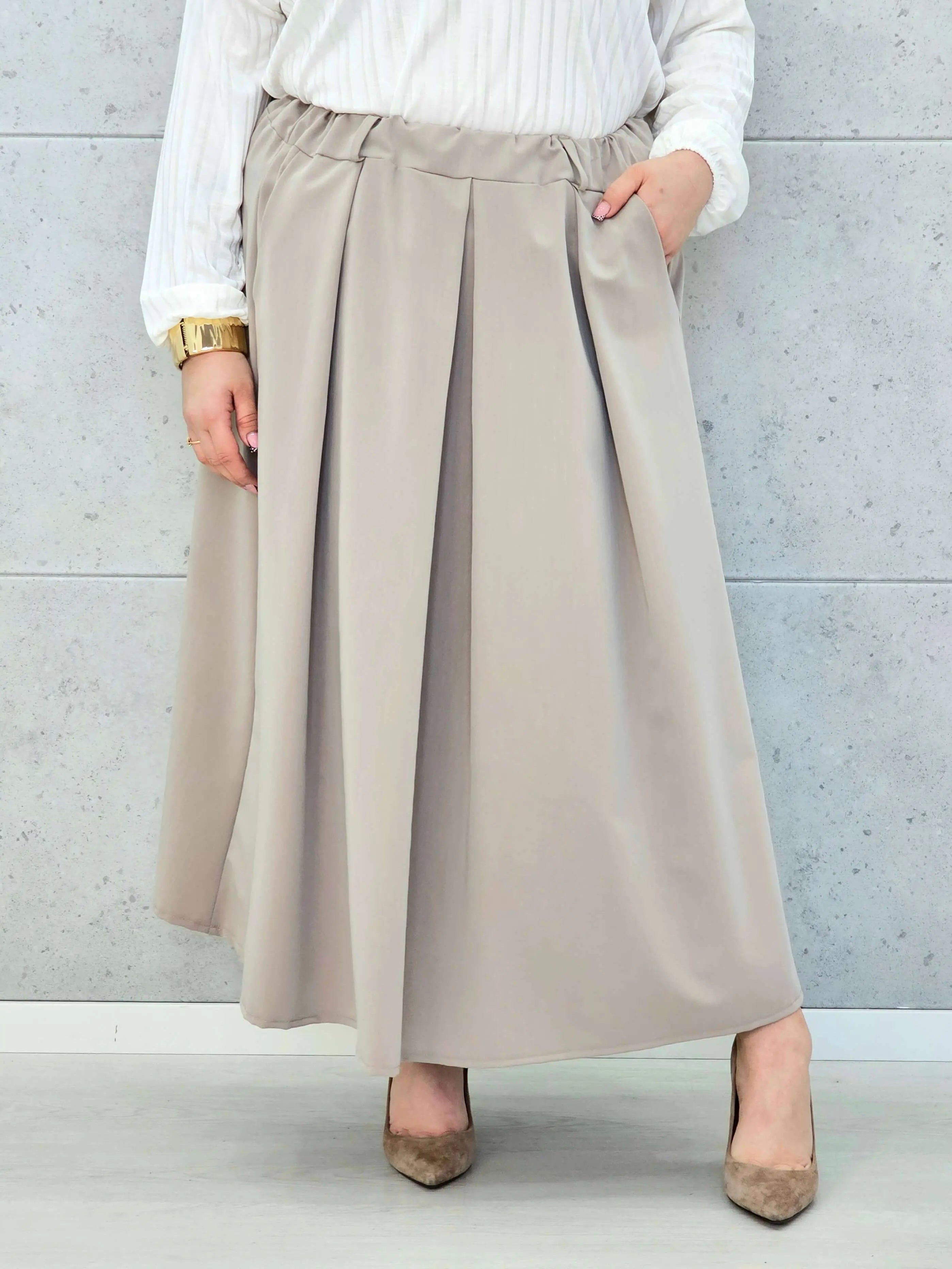 Spódnica plisowana midi StylowaXL – klasyczna elegancja w nowoczesnym wydaniu Stylowa XL