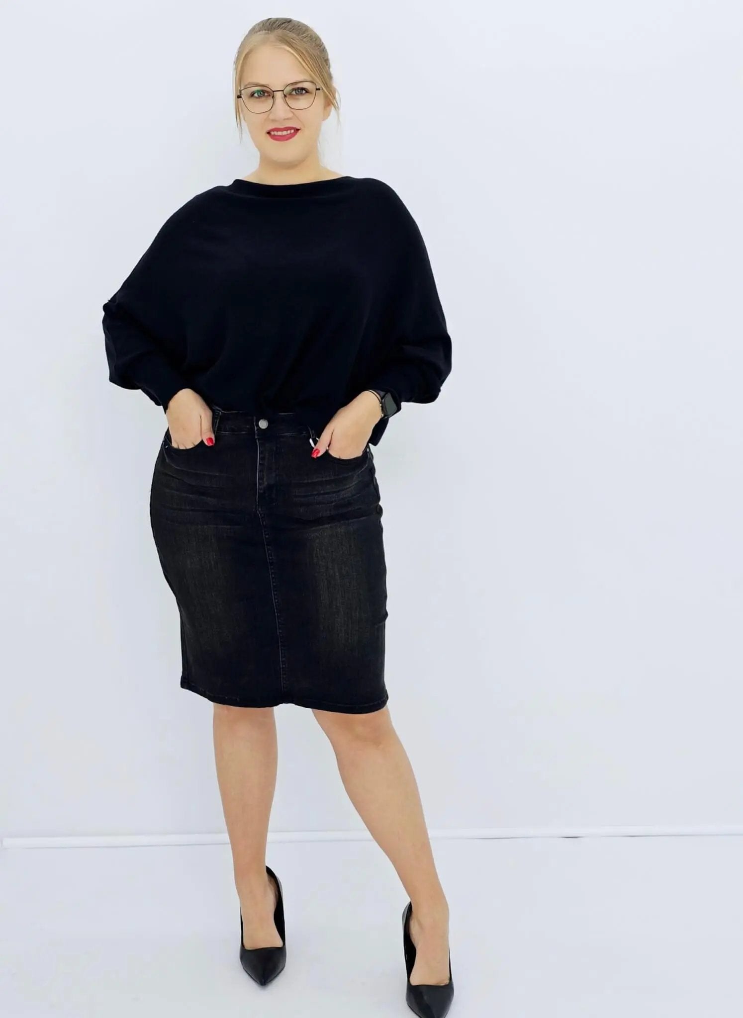 Spódnica w kolorze ciemnego jeansu - rozmiar 40 Stylowa XL