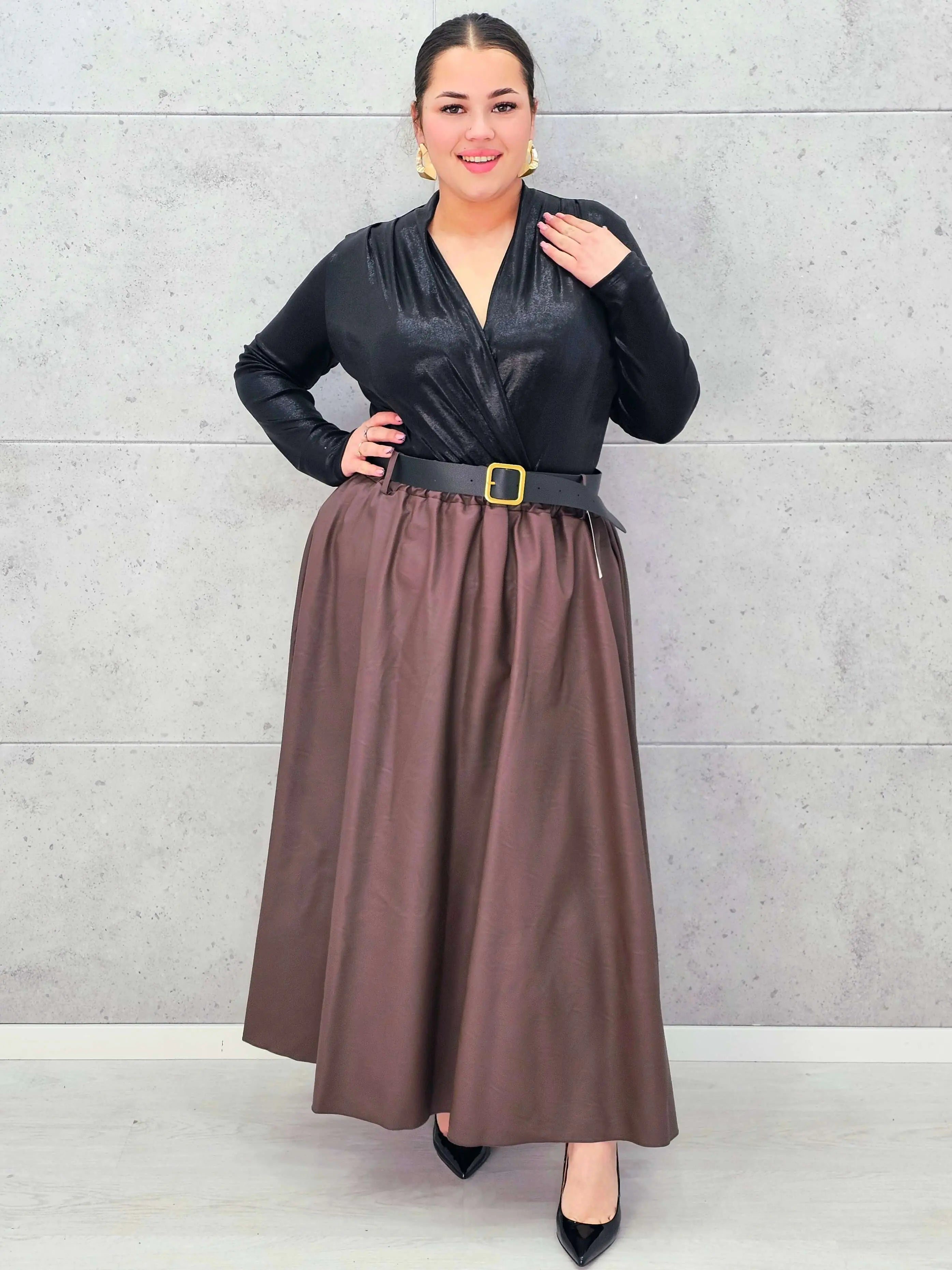 Spódnica z Ekoskóry Plus Size StylowaXL – Elegancja i Wygoda dla Kobiet XXL Stylowa XL