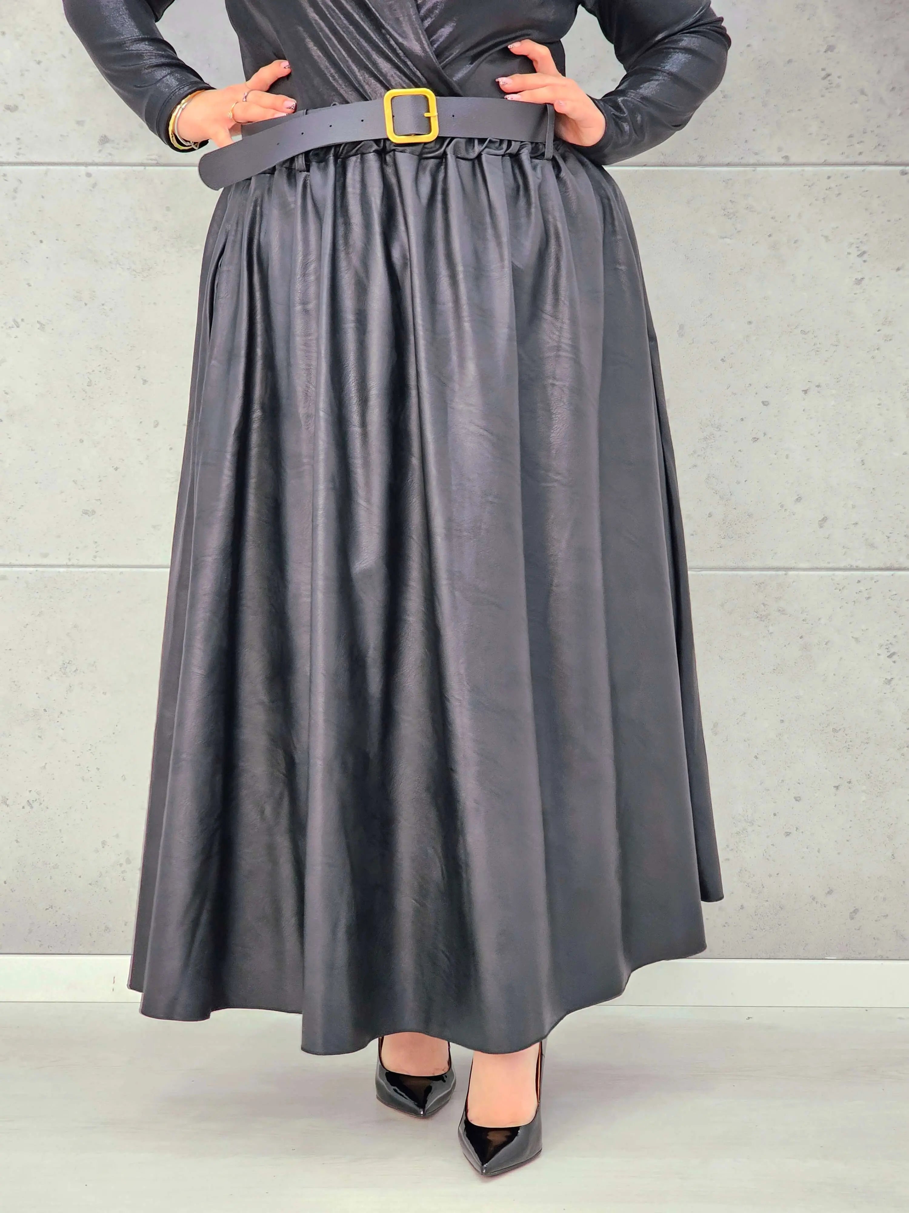 Spódnica z Ekoskóry Plus Size StylowaXL – Elegancja i Wygoda dla Kobiet XXL Stylowa XL