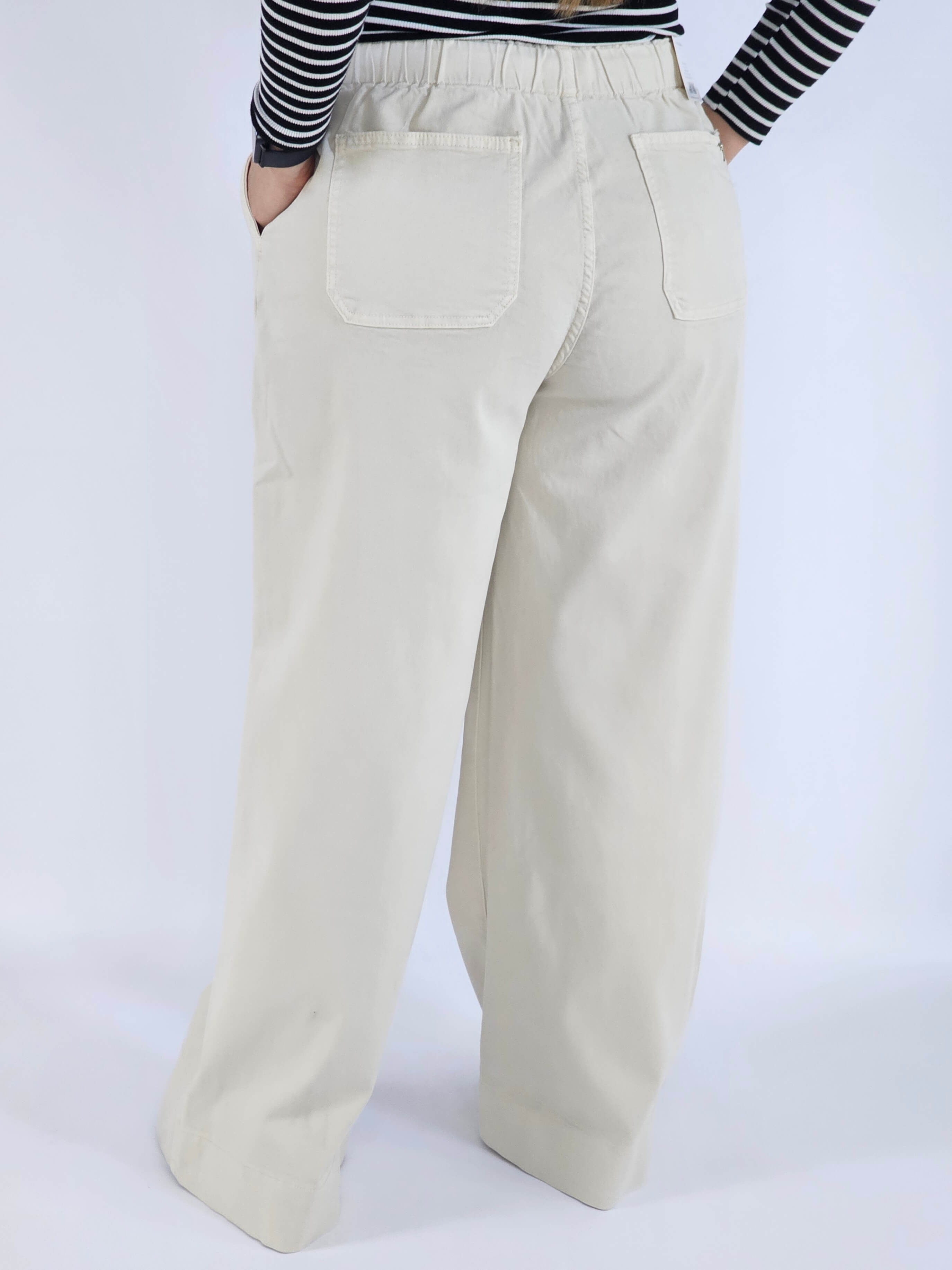 Spodnie Plus Size Beżowe z Gumką w Pasie – Wygodne i Stylowe XXL Stylowa XL