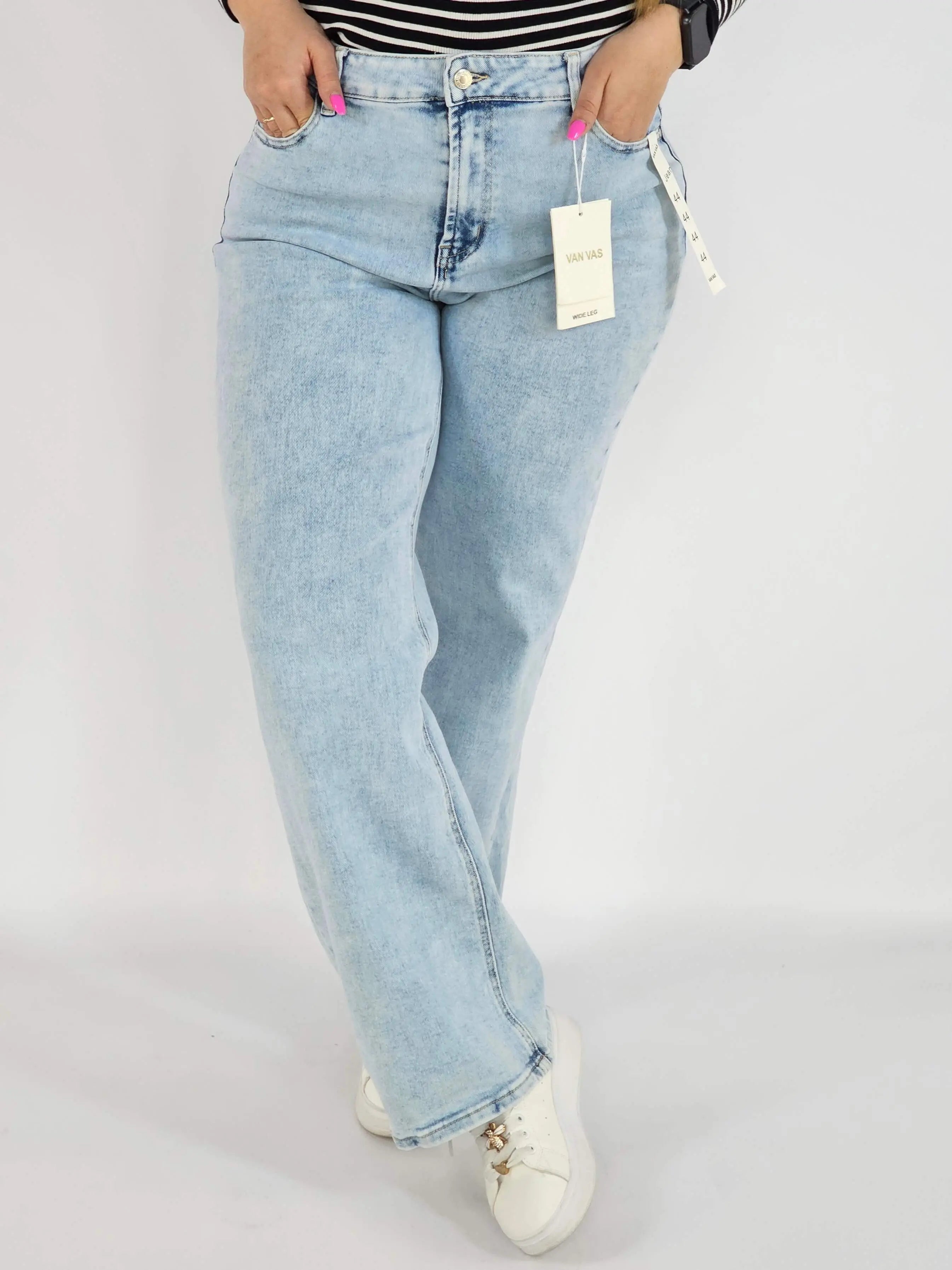 Spodnie Plus Size Jasne Jeansy Damskie – Klasyczne i Wygodne XXL Stylowa XL