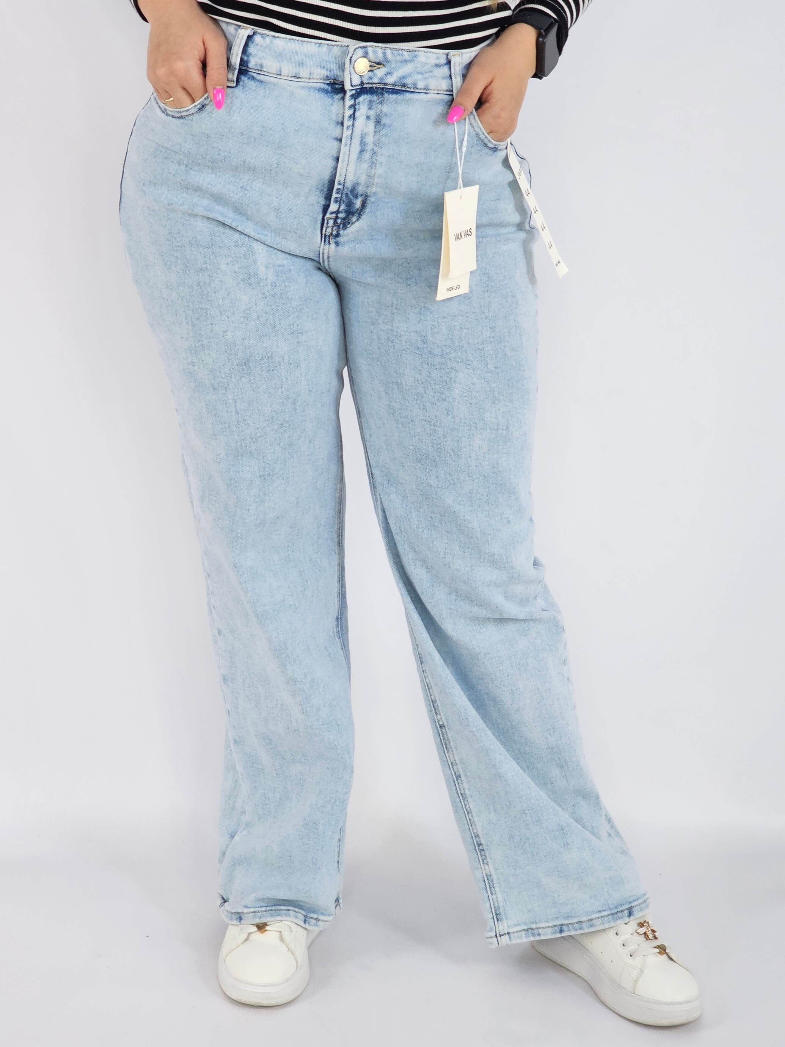 Spodnie Plus Size Jasne Jeansy Damskie – Klasyczne i Wygodne XXL Stylowa XL