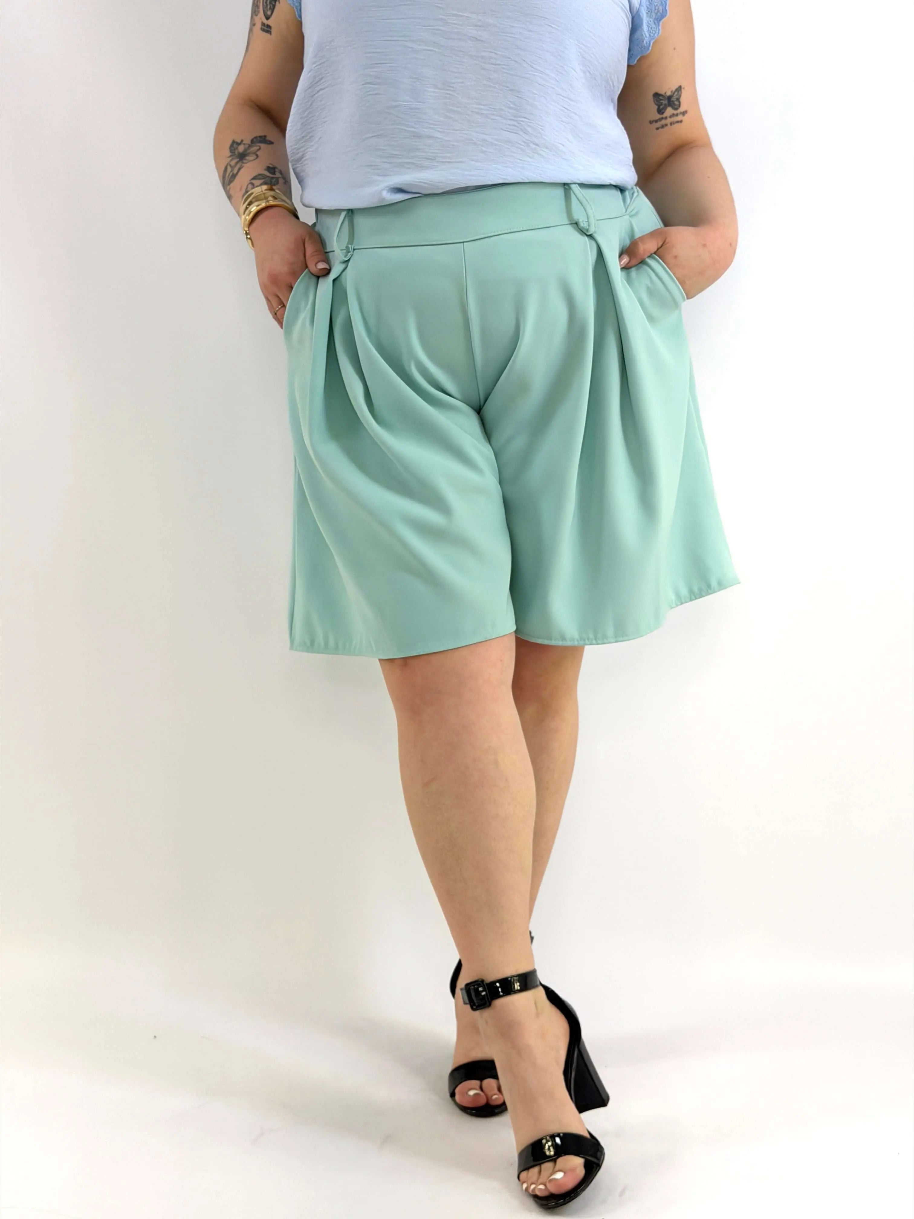 Spodnie Plus Size Krótkie Szerokie Eleganckie Wysoki Stan Stylowa XL