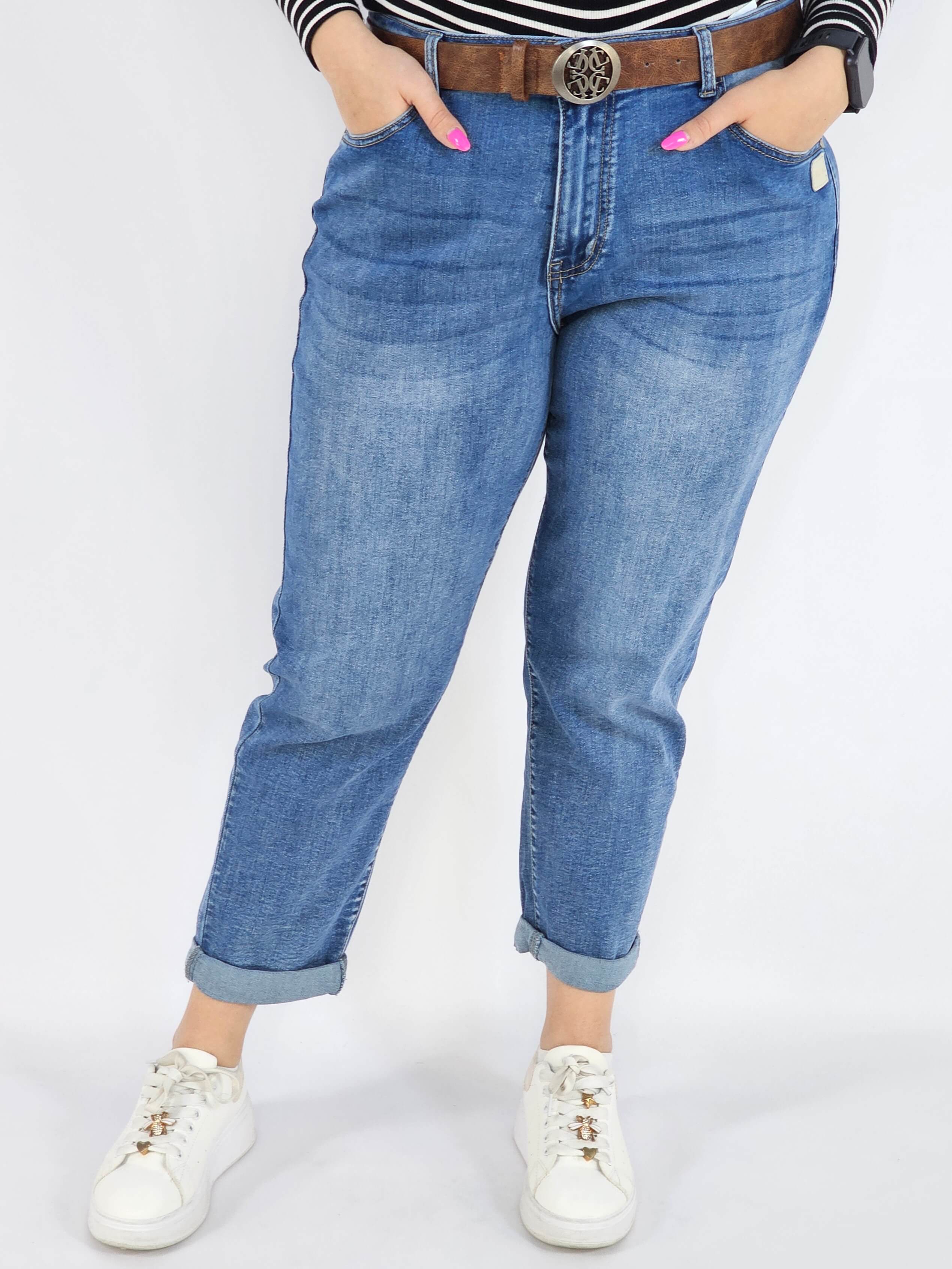 Spodnie Plus Size Niebieskie Jeansy z Paskiem – Klasyczne i Wygodne XXL Stylowa XL