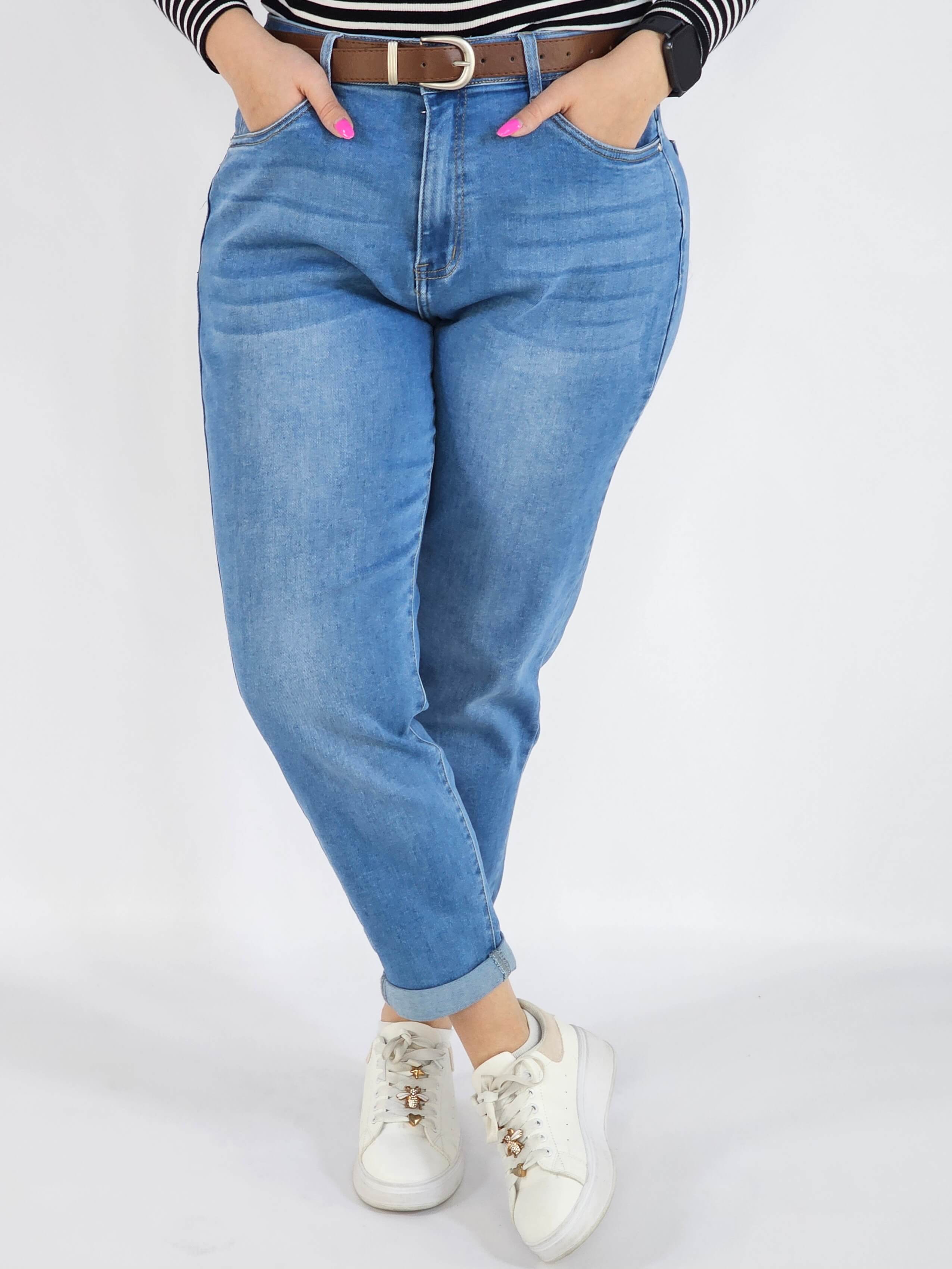 Spodnie Plus Size Niebieskie Jeansy z Paskiem – Klasyczne i Wygodne XXL Stylowa XL