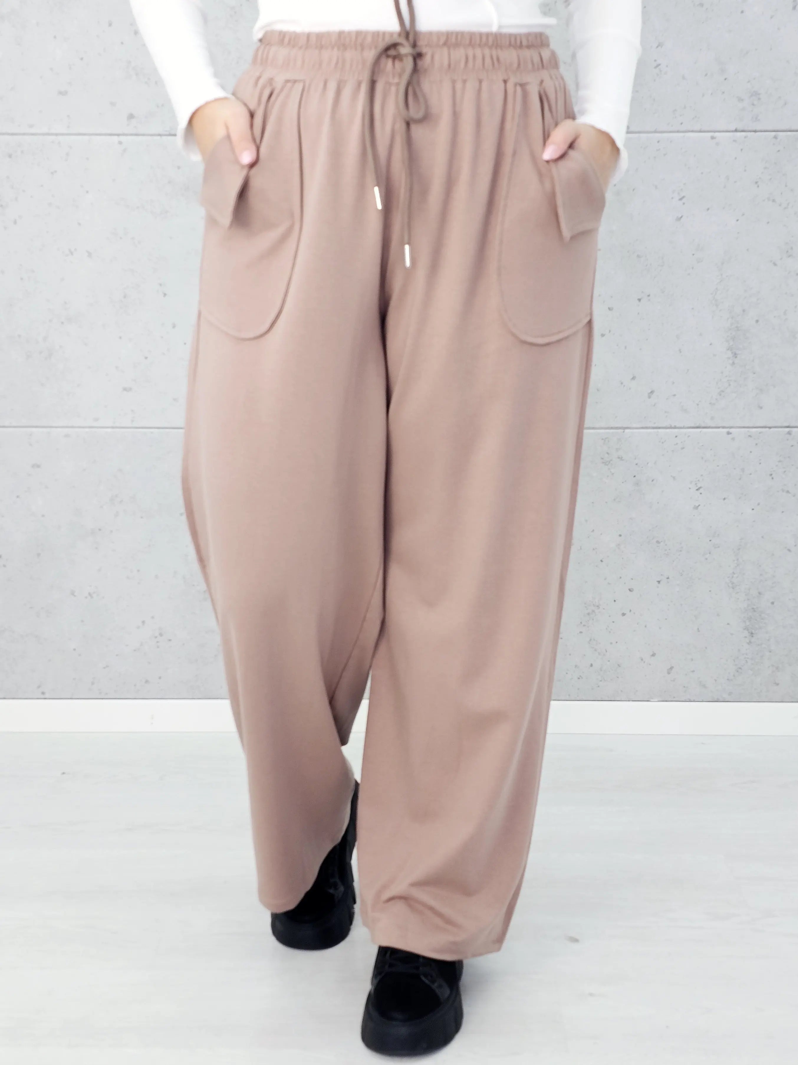 Spodnie Plus Size StylowaXL – Komfort, Styl i Swoboda dla Kobiet XXL Stylowa XL