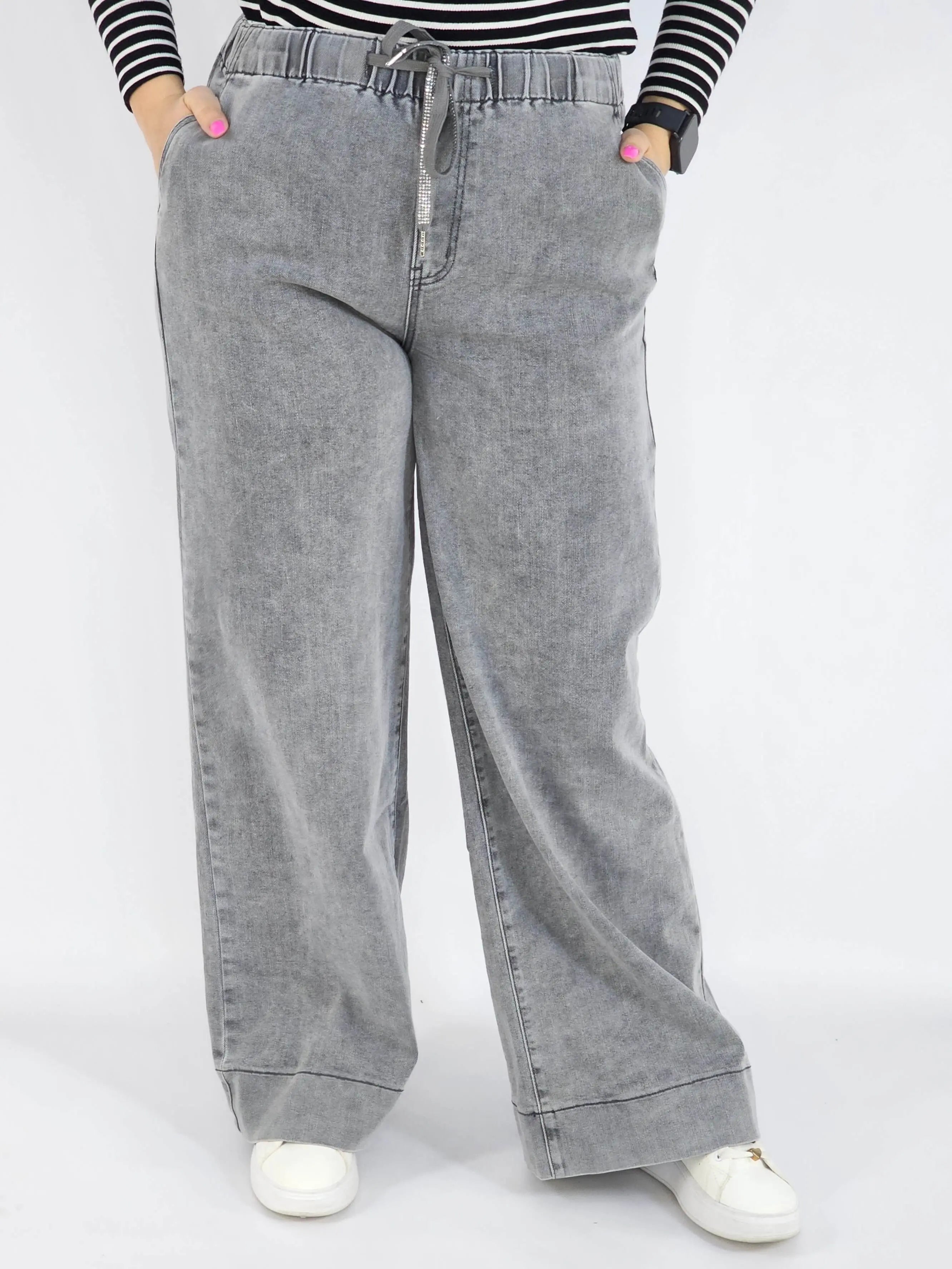 Spodnie Plus Size Szare Jeansy z Gumką w Pasie – Wygodne i Stylowe XXL Stylowa XL