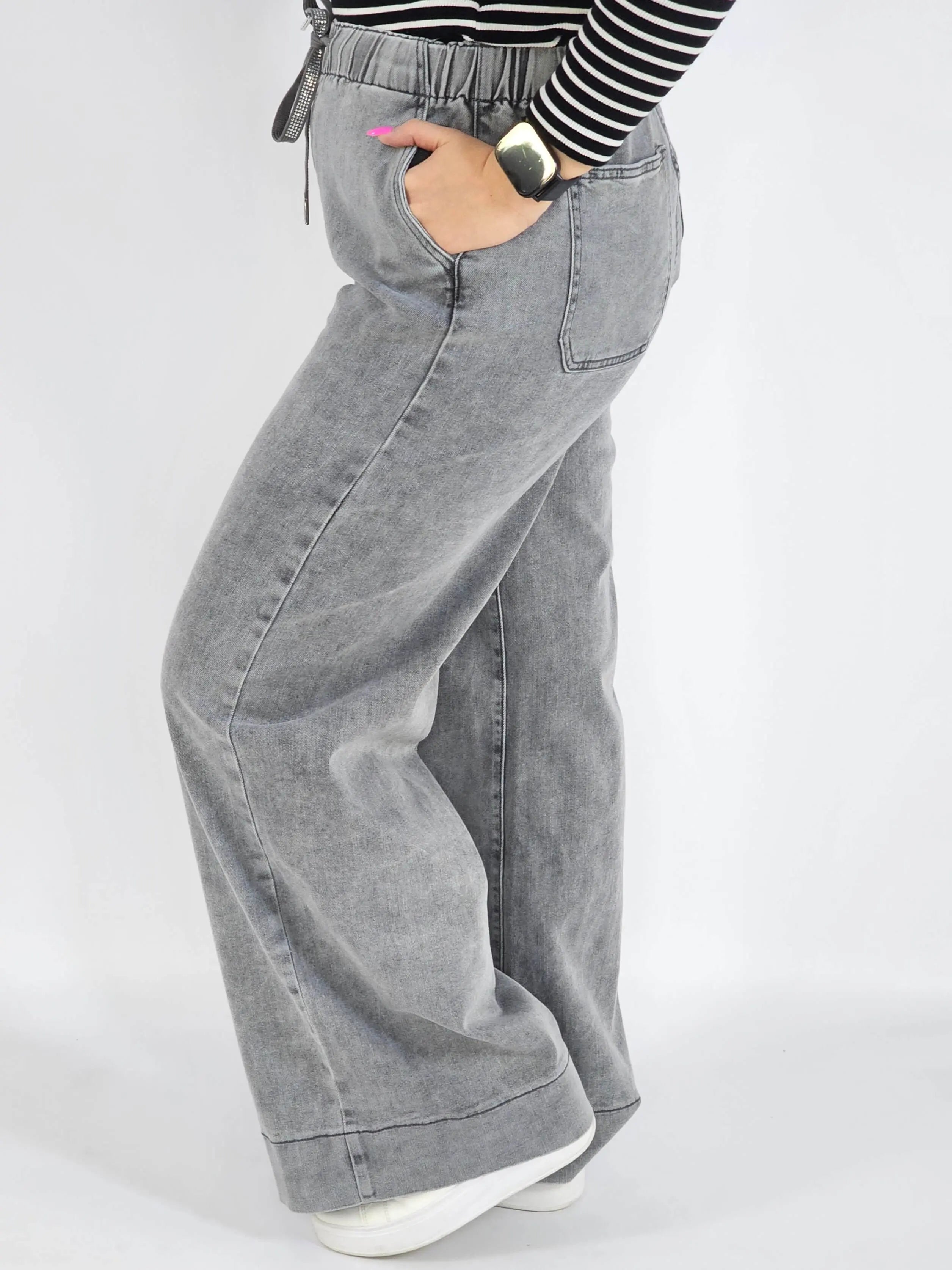 Spodnie Plus Size Szare Jeansy z Gumką w Pasie – Wygodne i Stylowe XXL Stylowa XL