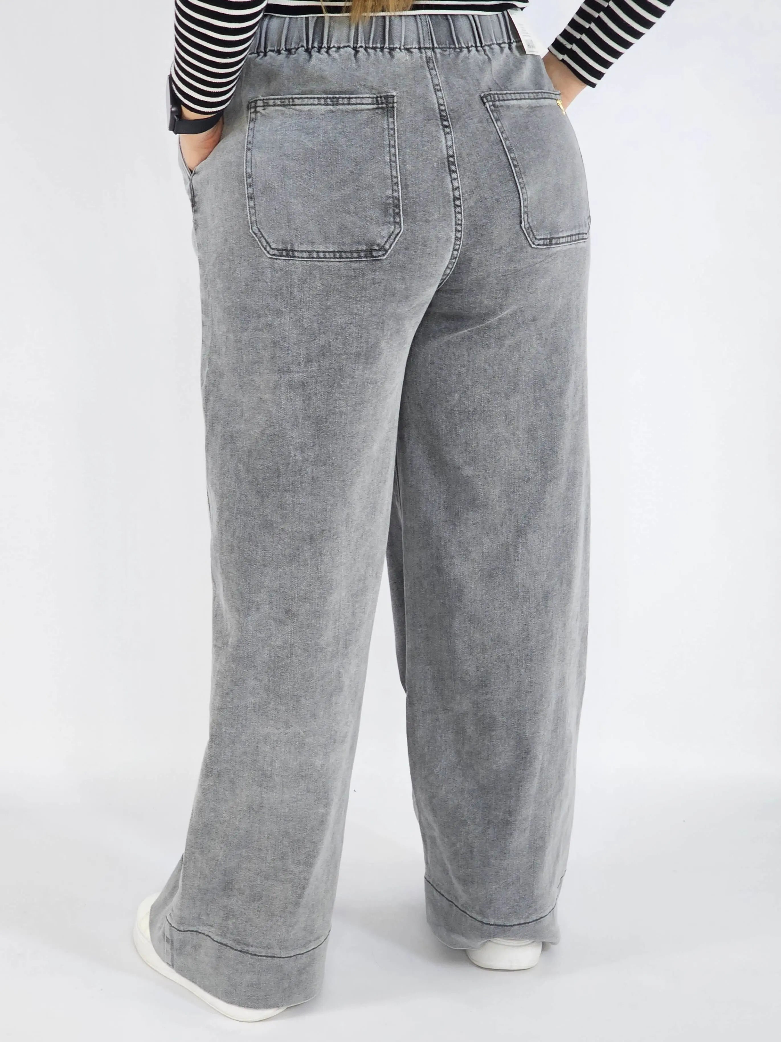 Spodnie Plus Size Szare Jeansy z Gumką w Pasie – Wygodne i Stylowe XXL Stylowa XL