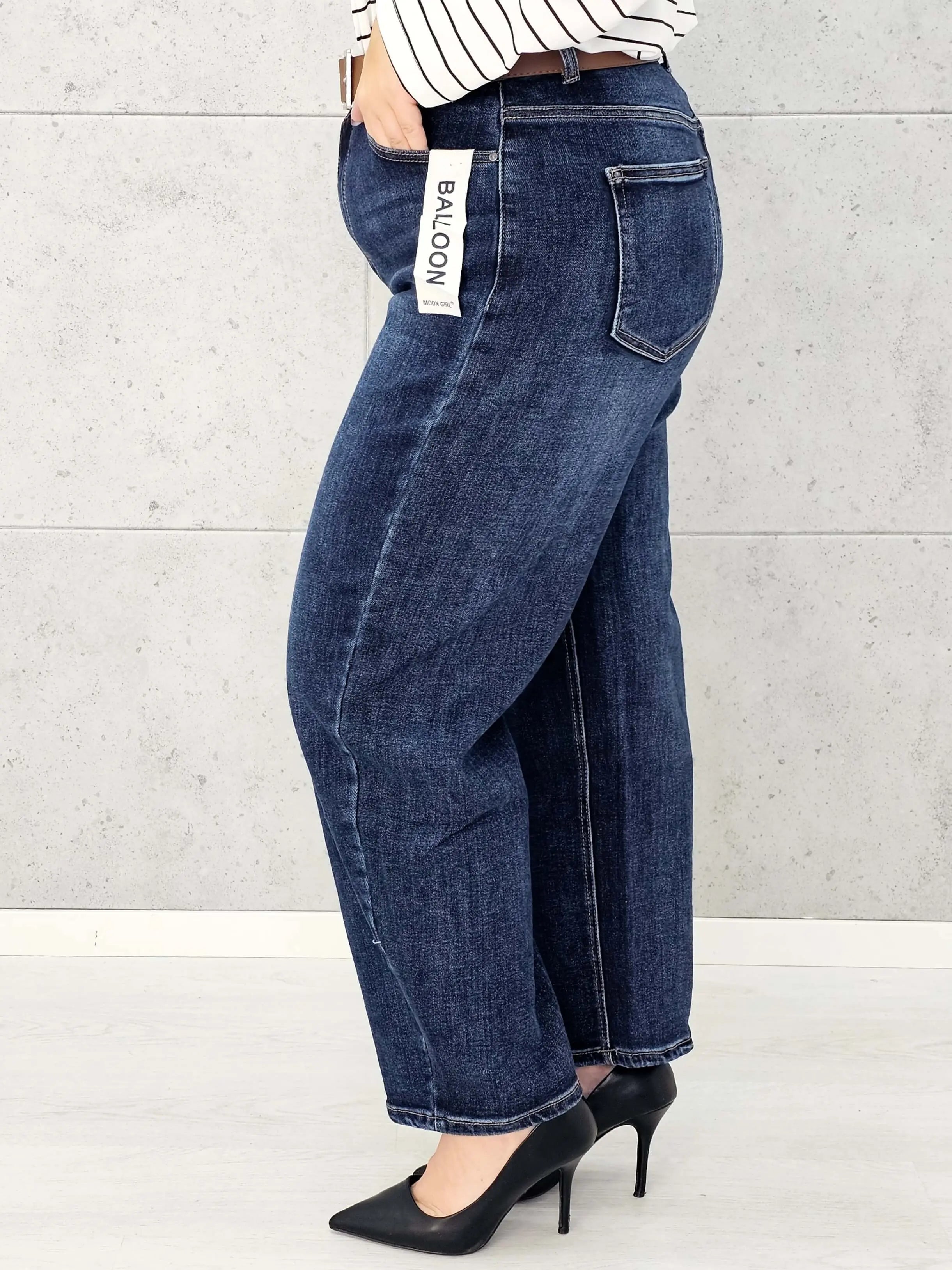 Spodnie jeansowe StylowaXL Balloon – komfort i styl w modzie plus size Stylowa XL