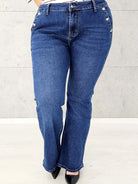 Spodnie jeansowe StylowaXL Bootcut – dzwony krój w modzie plus size Stylowa XL